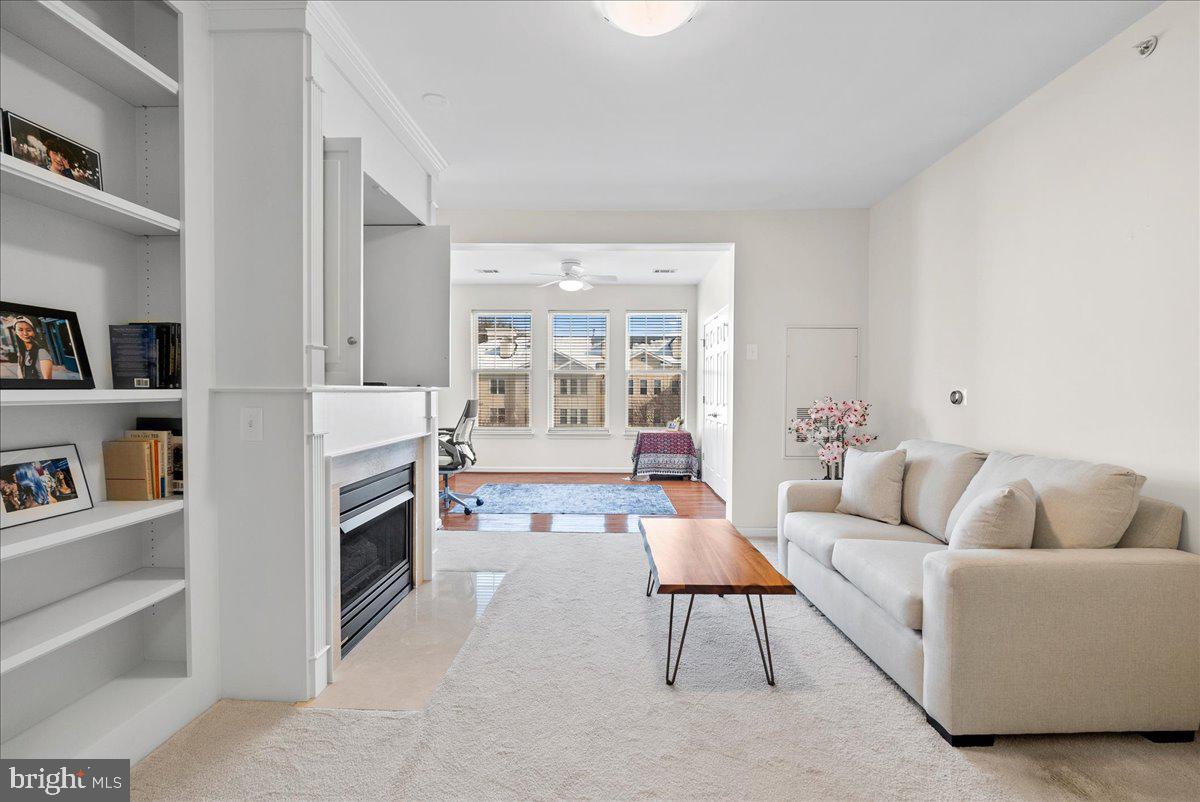 LAKELAND RIDGE - Residential