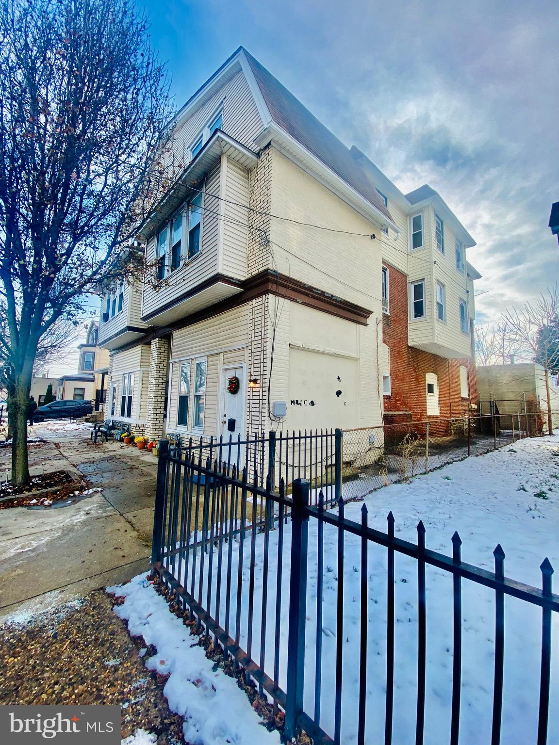 YEADON - Residential