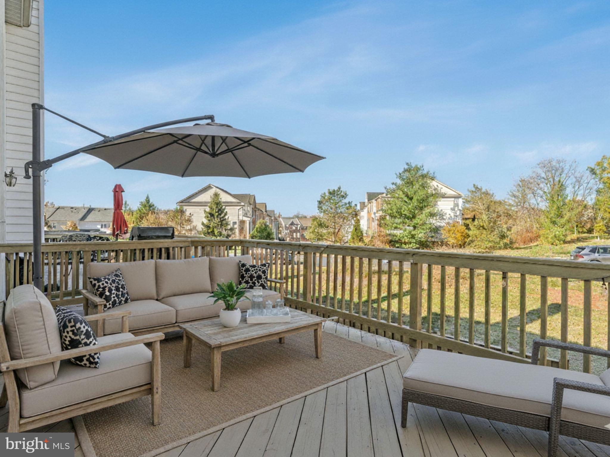 ASHBURN VILLAGE - Residential