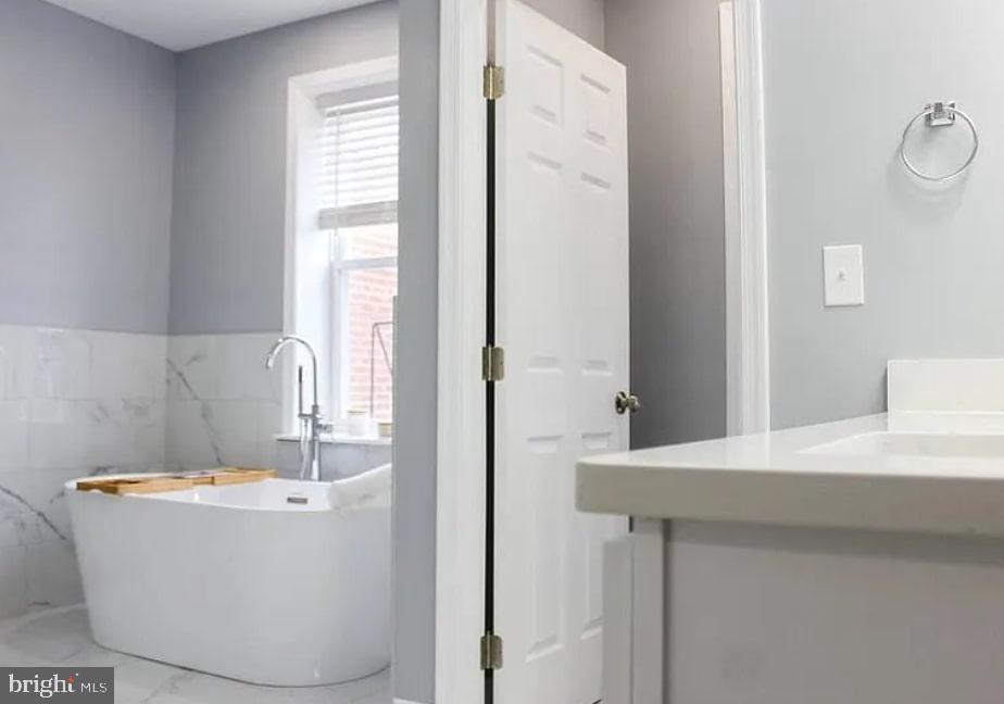 CHARLES VILLAGE - Residential Lease