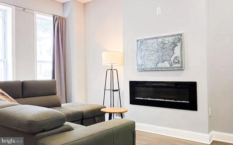 CHARLES VILLAGE - Residential Lease