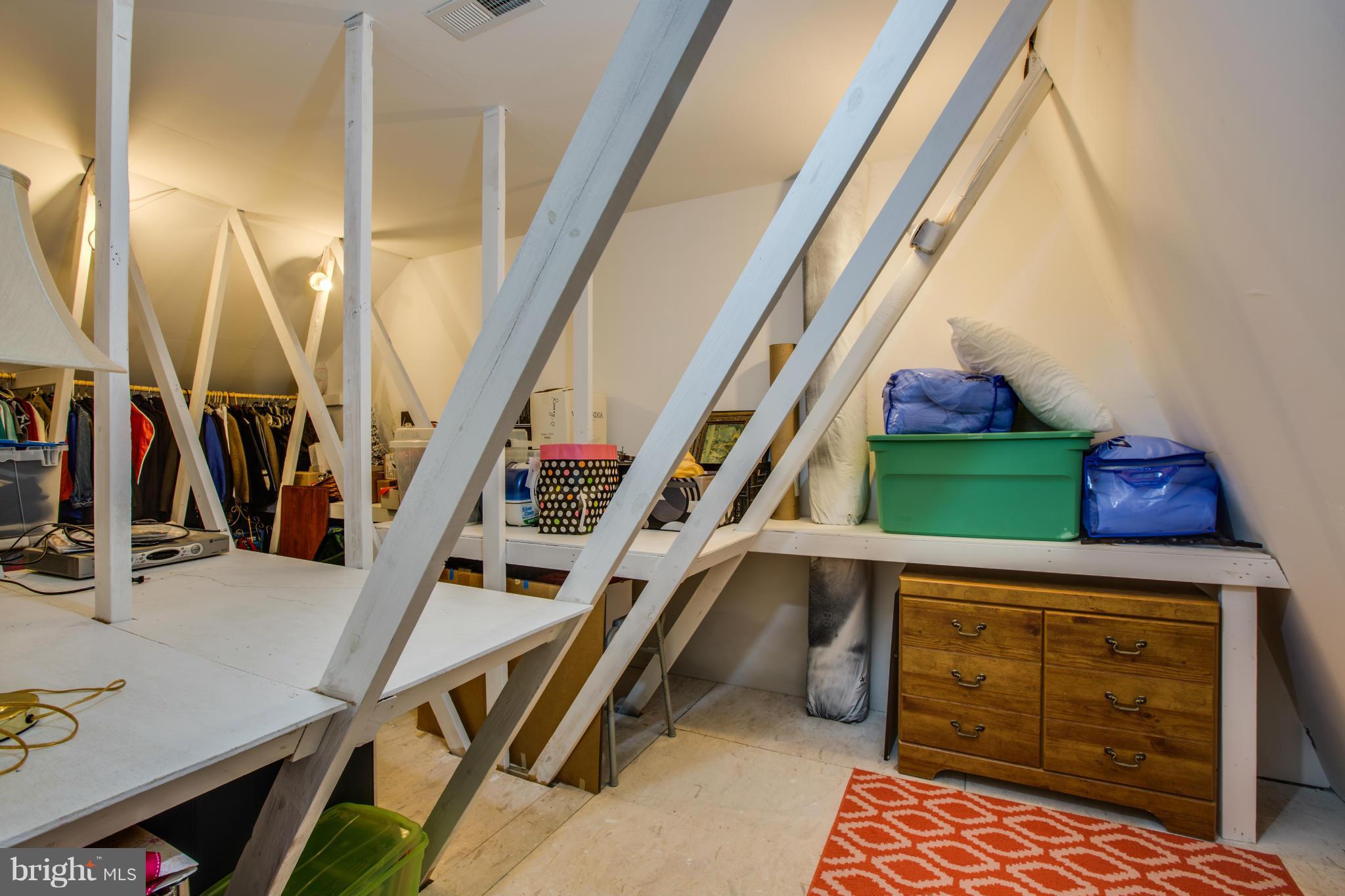 VIRGINIA HERITAGE - Residential