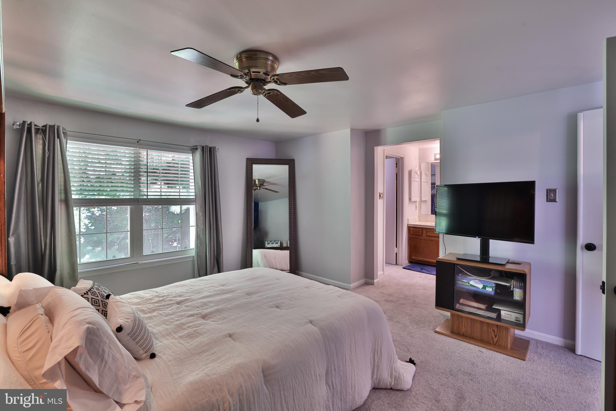 LONGMEAD - Residential