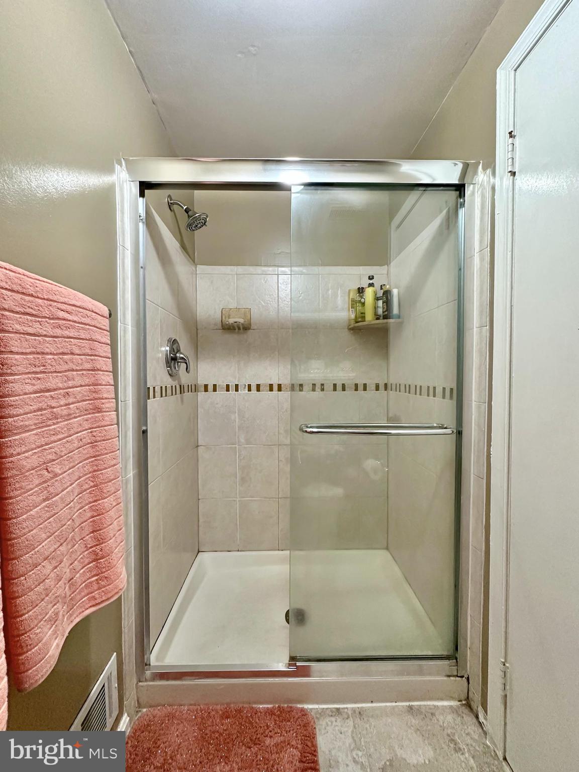 LONGMEAD - Residential