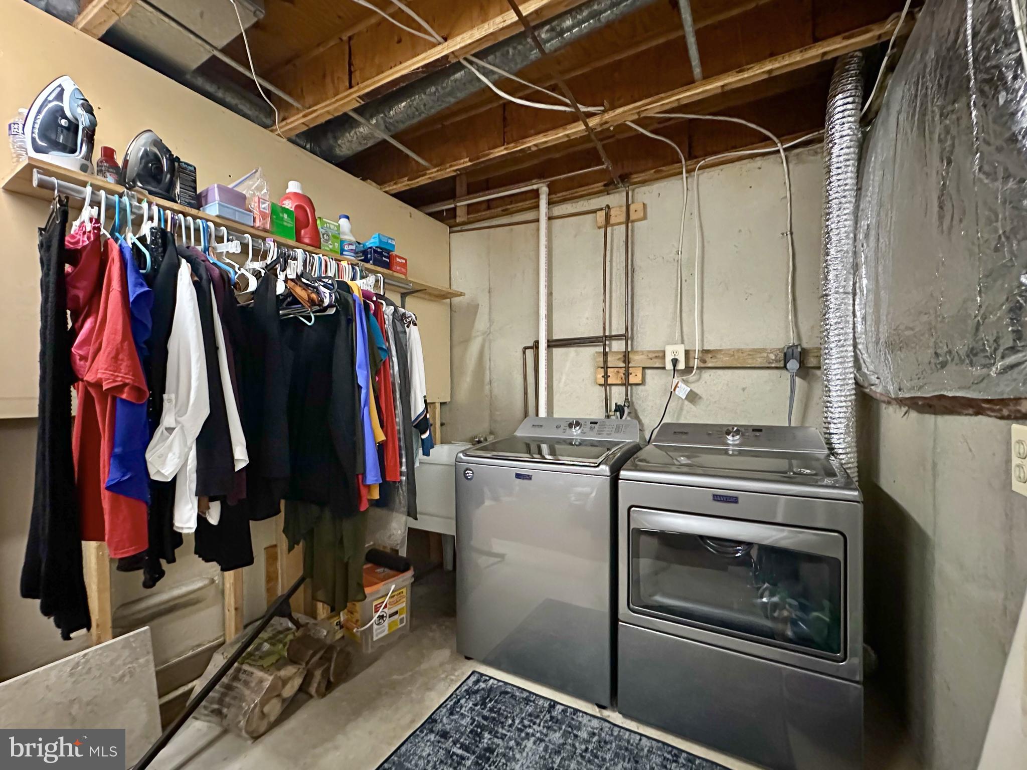 LONGMEAD - Residential