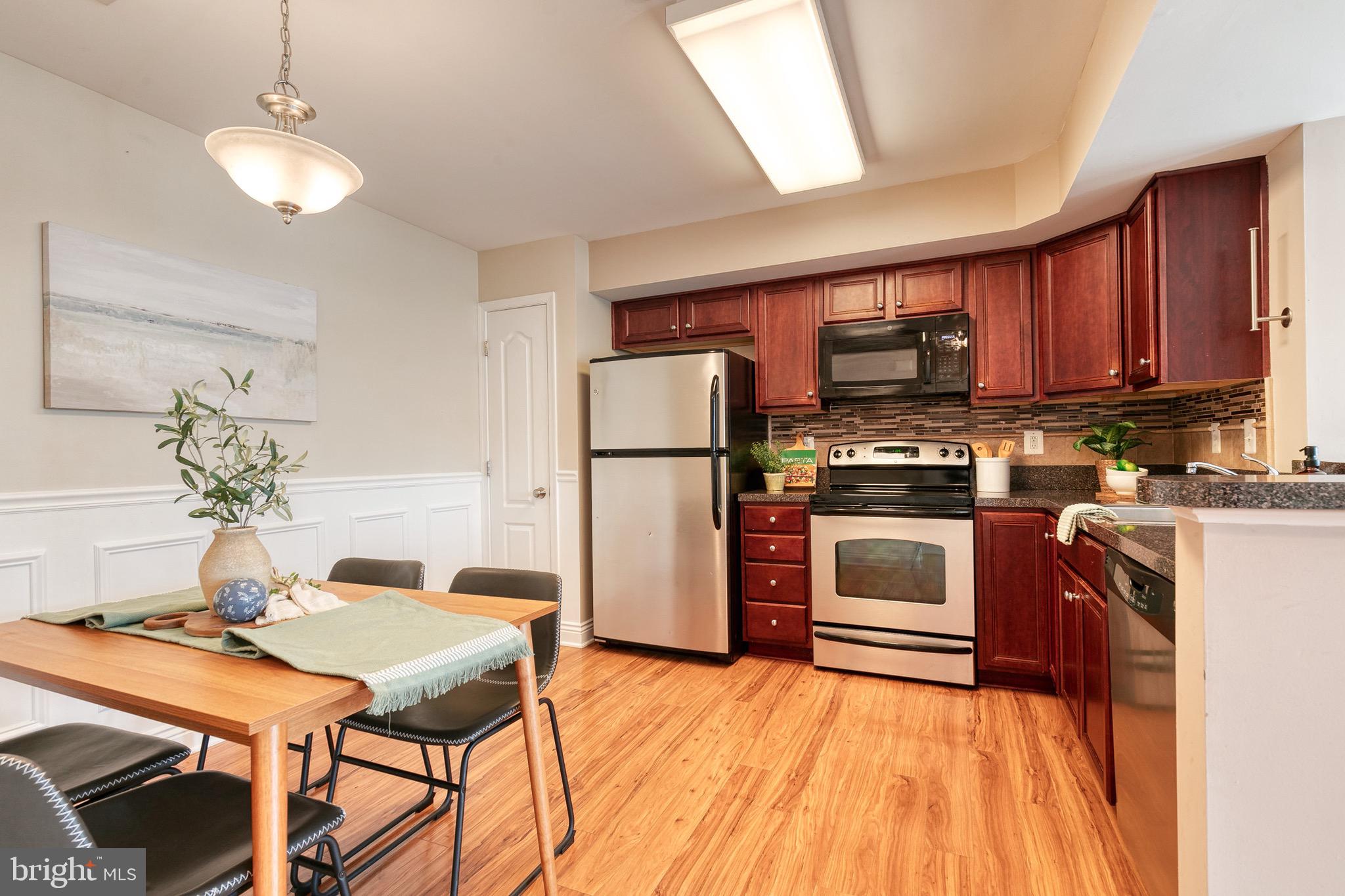 RESERVOIR RIDGE - Residential