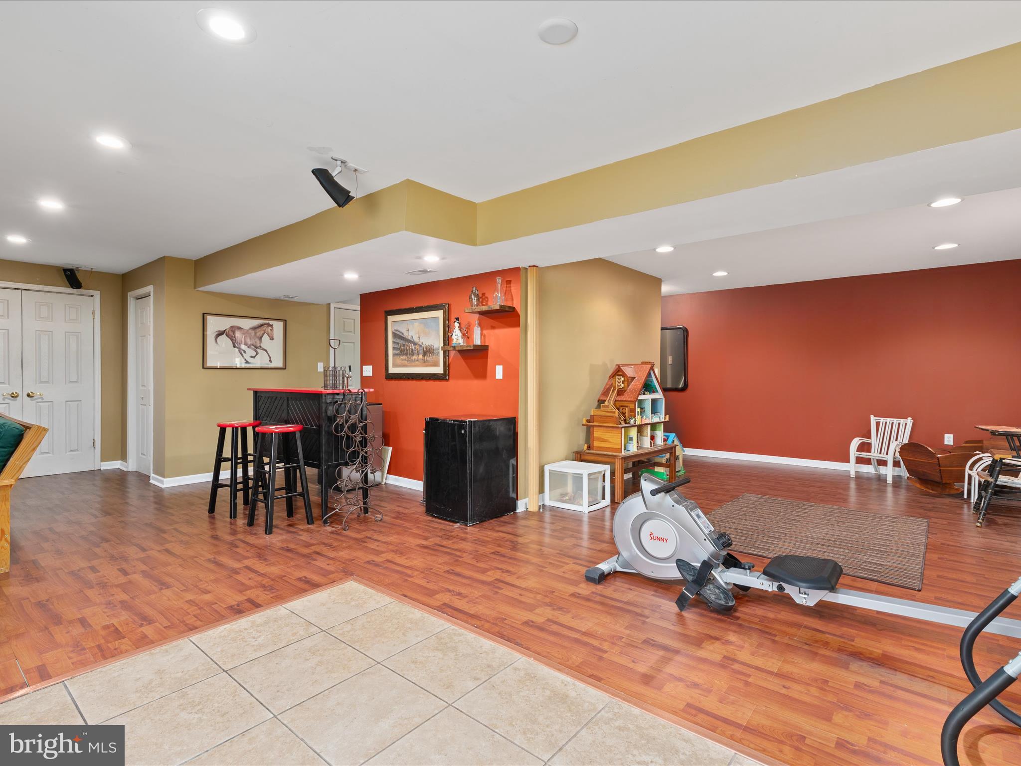 WOODBRIER MANOR - Residential