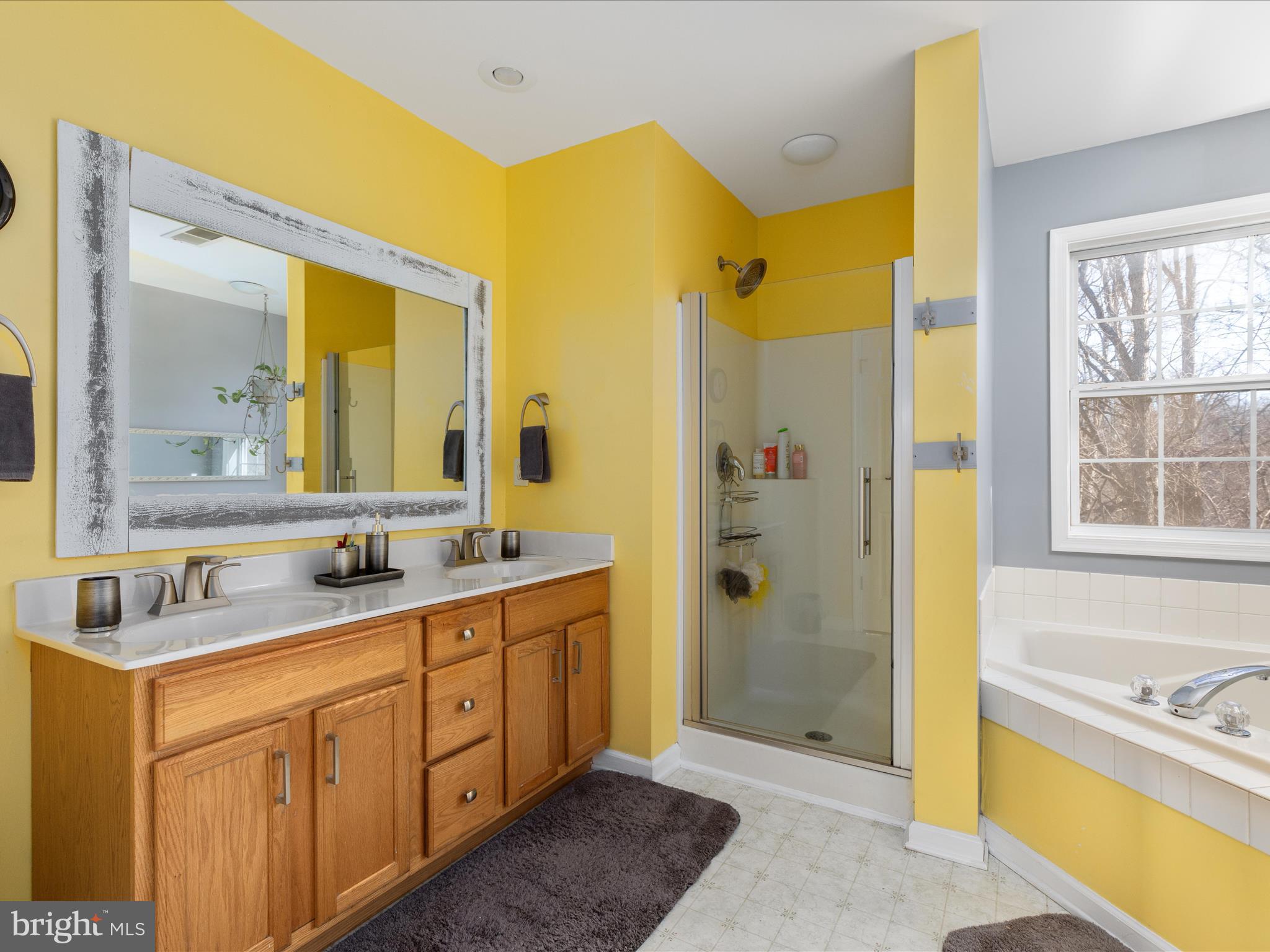 WOODBRIER MANOR - Residential