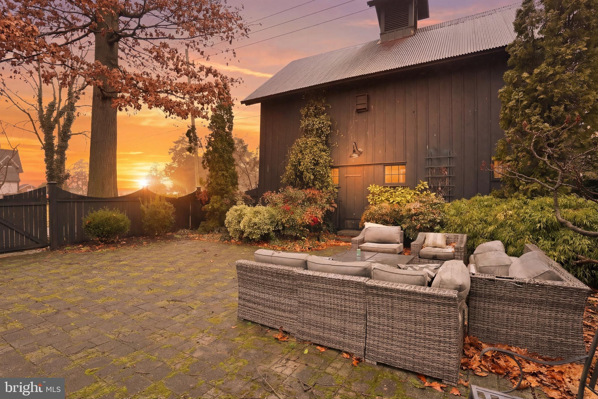 EASTON - Residential