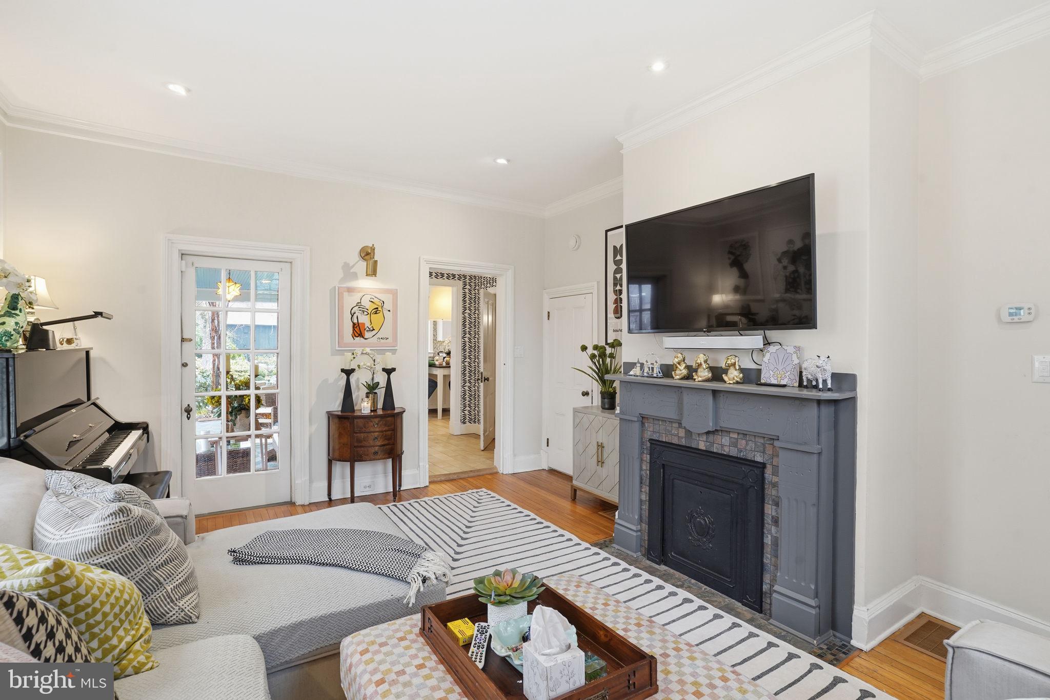 EASTON - Residential