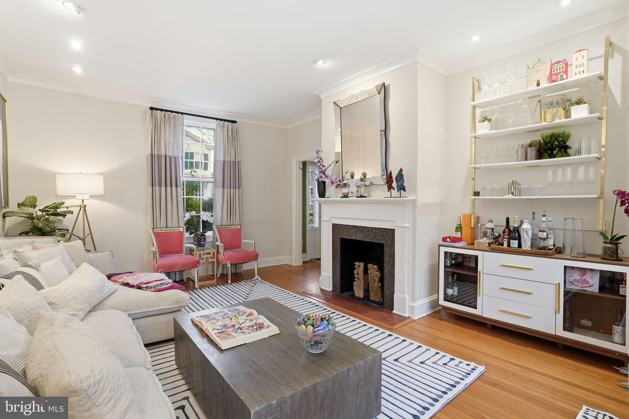 EASTON - Residential