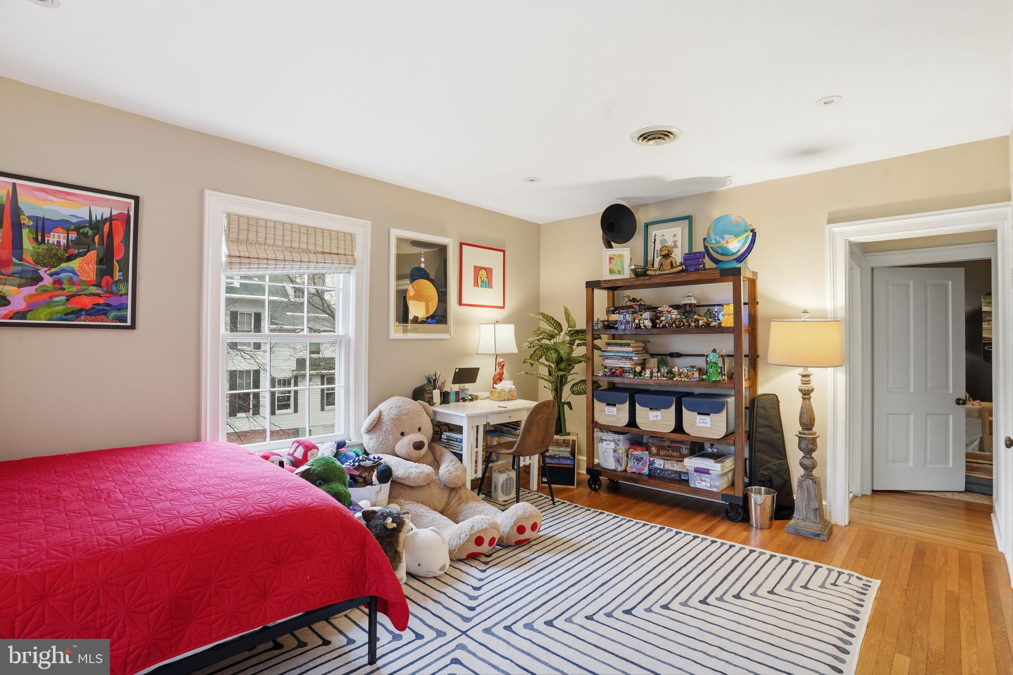 EASTON - Residential