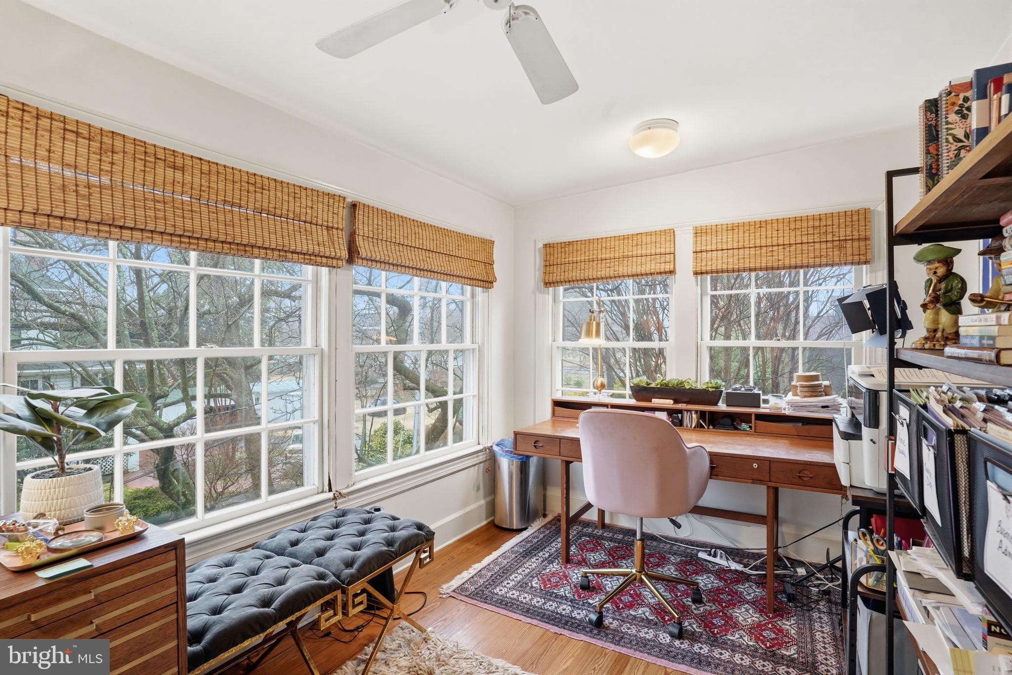 EASTON - Residential