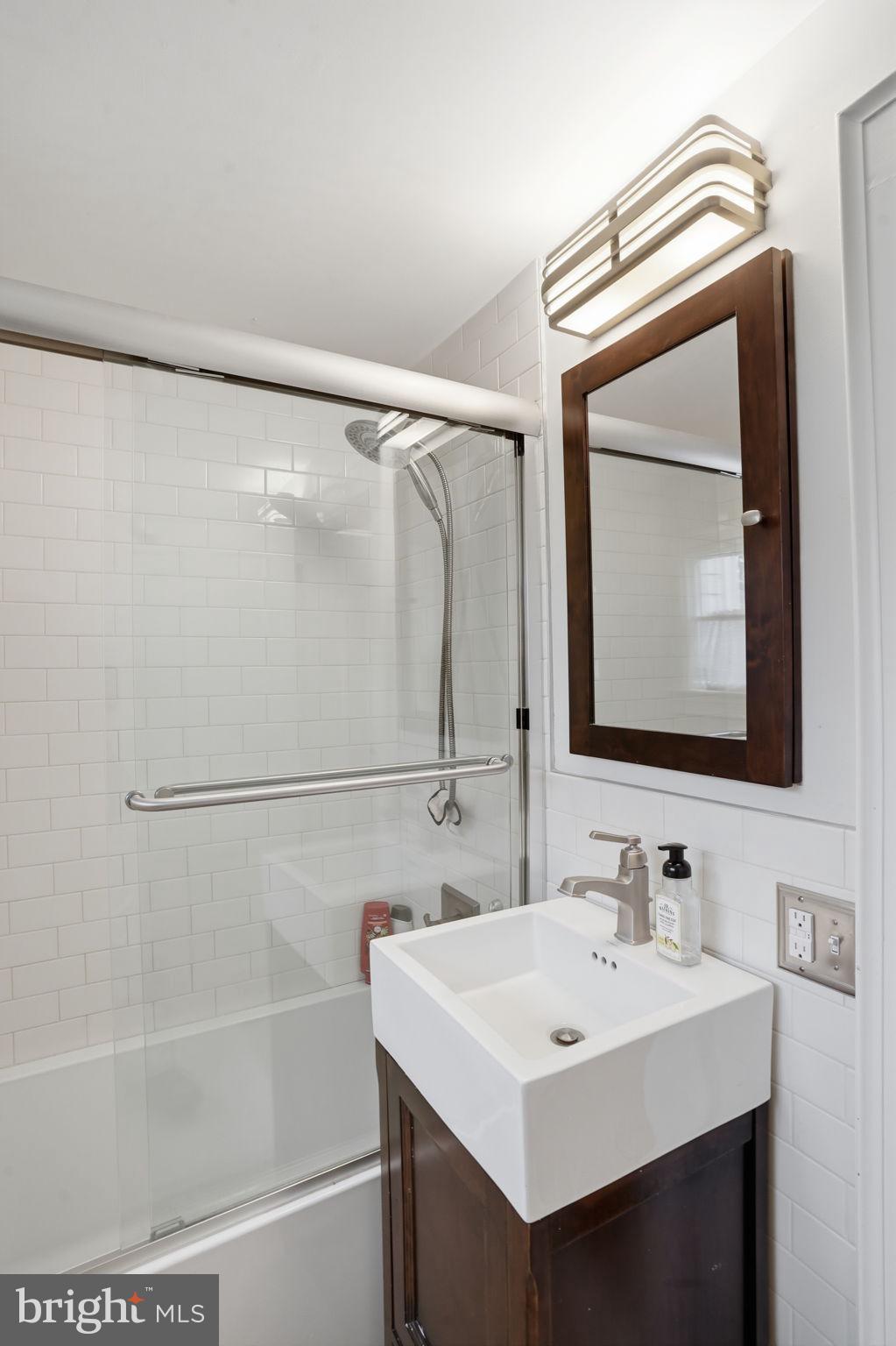 EASTON - Residential