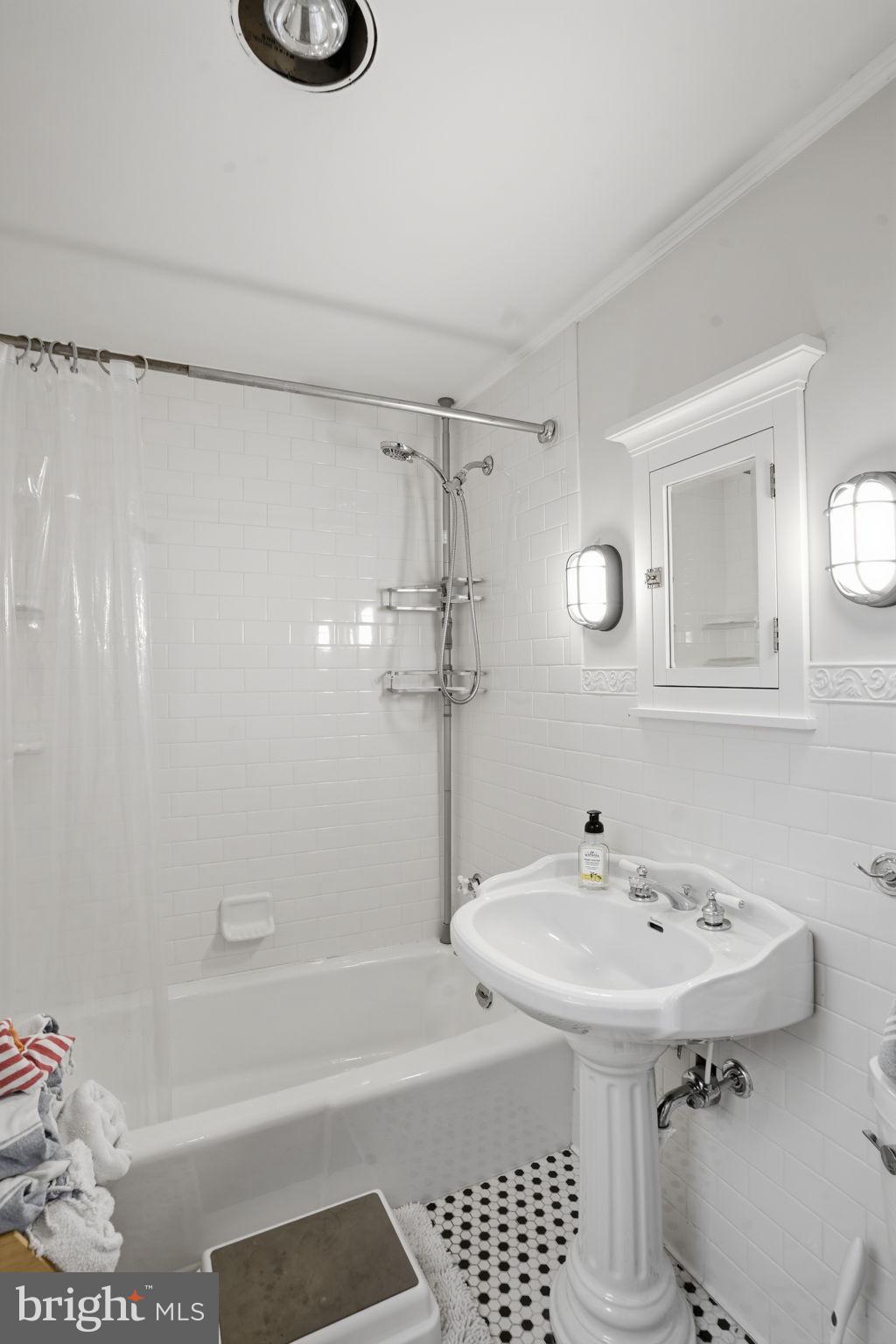 EASTON - Residential