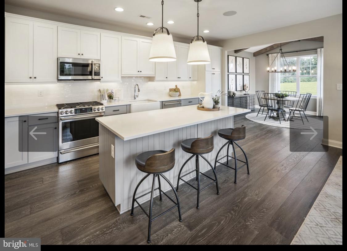 HILLSTONE - Residential Lease