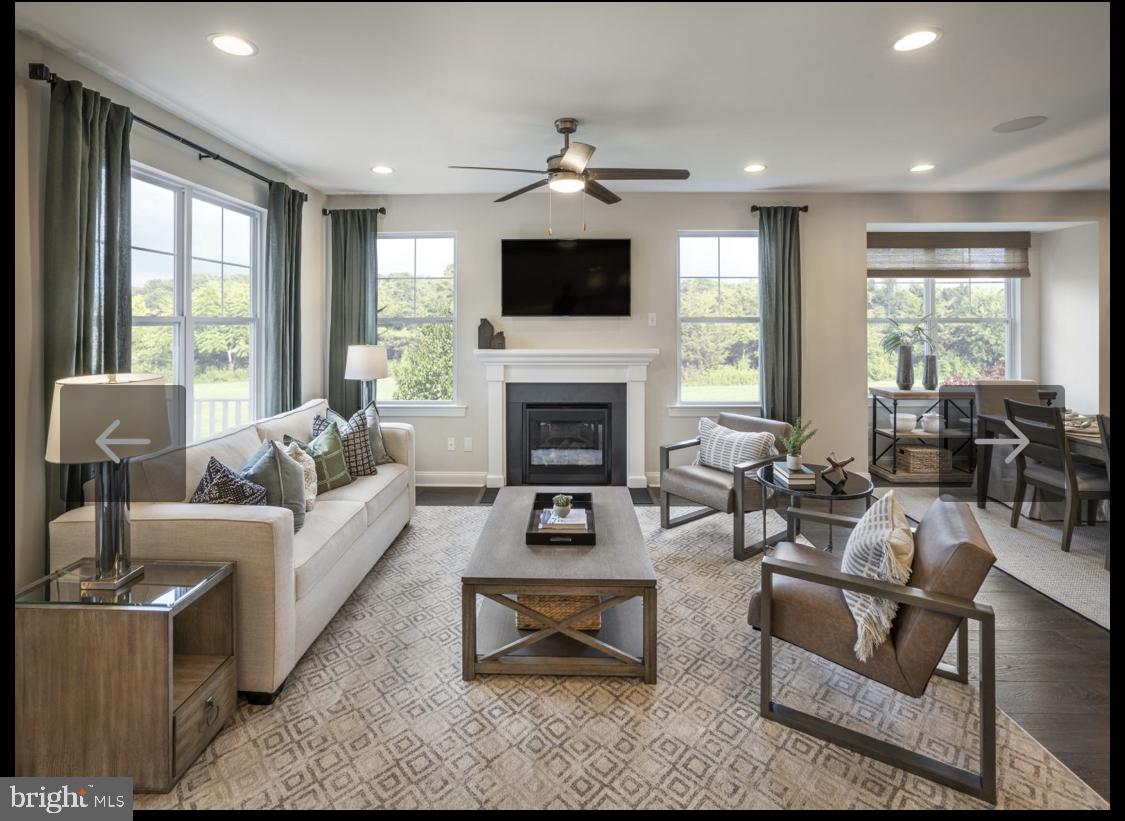 HILLSTONE - Residential Lease