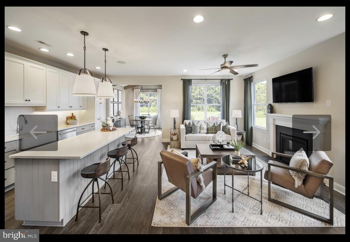 HILLSTONE - Residential Lease