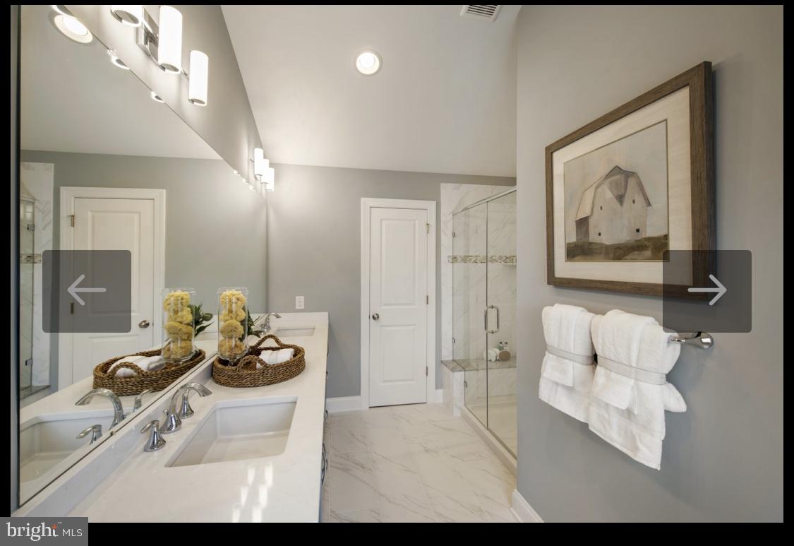 HILLSTONE - Residential Lease