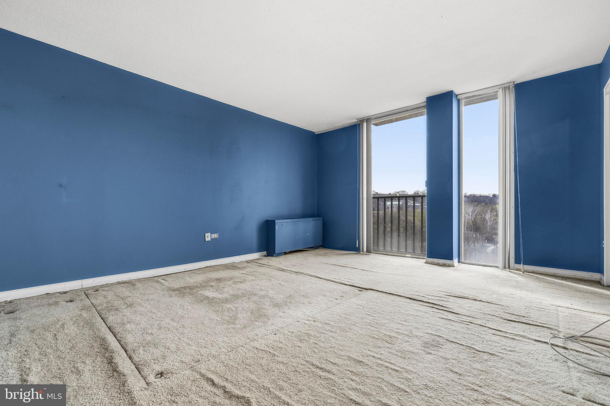 THE CARLTON - Residential