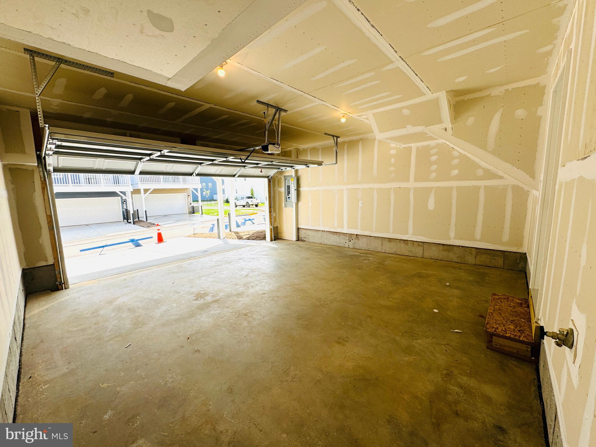 SHENANDOAH SPRINGS - Residential Lease