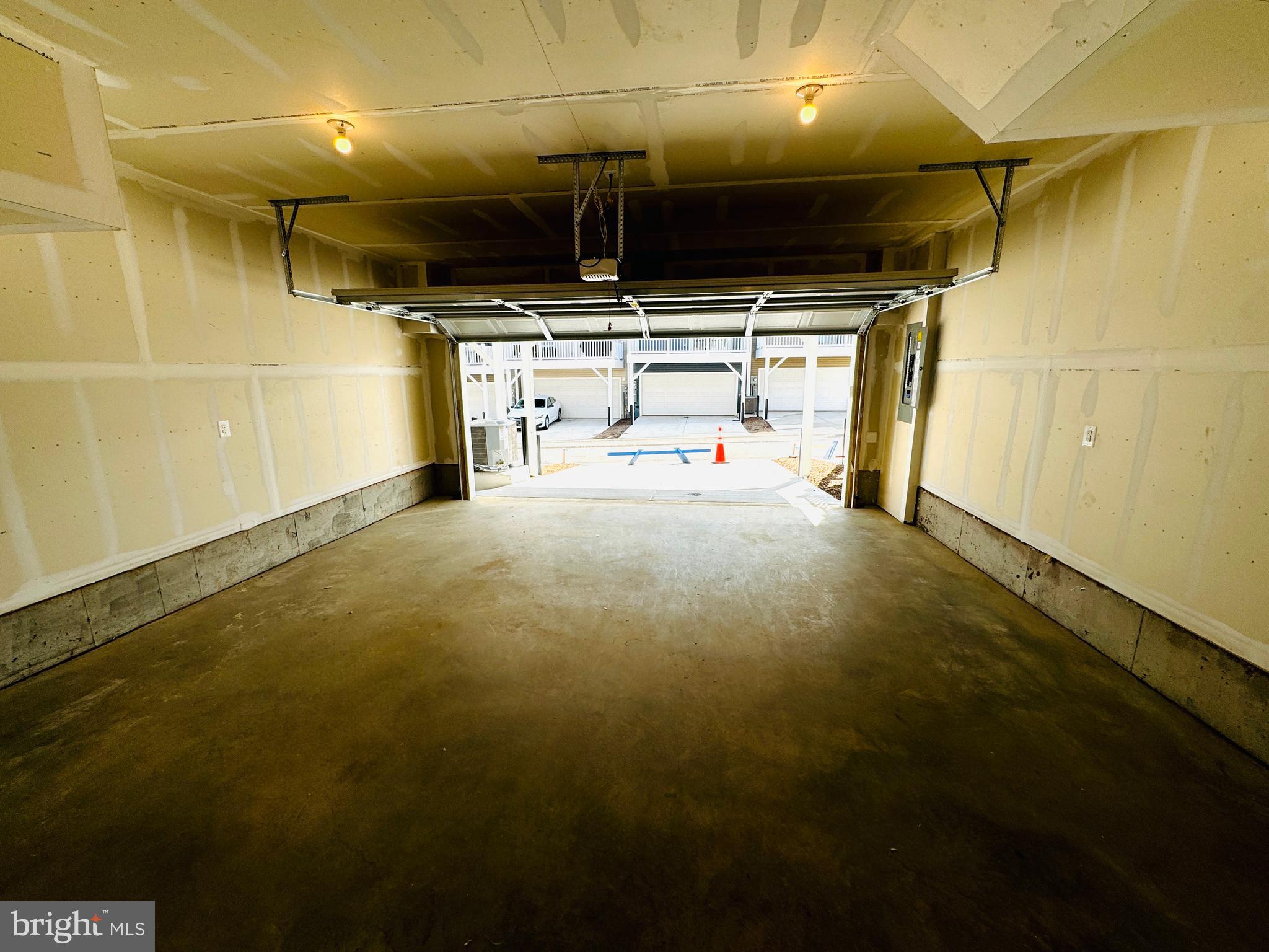 SHENANDOAH SPRINGS - Residential Lease