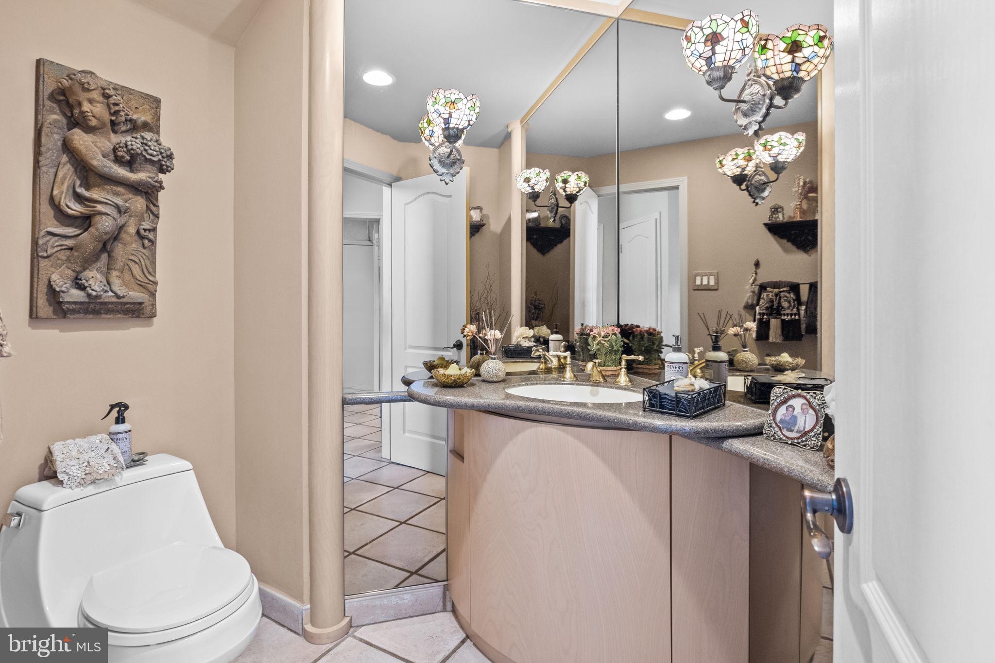 HILLS AT NORTHAMPT - Residential