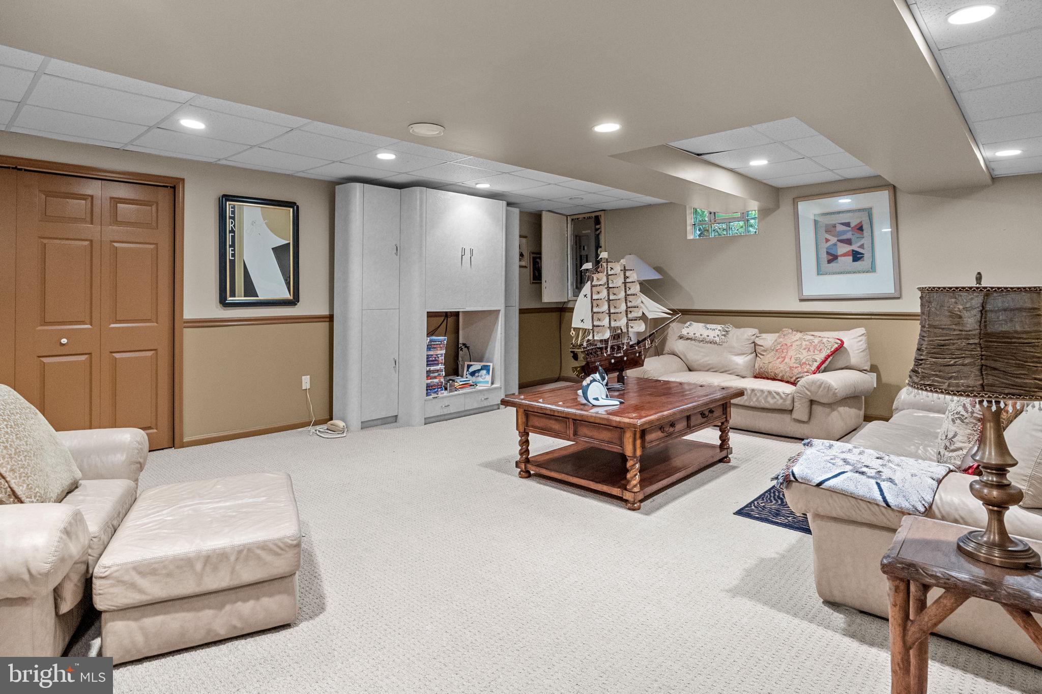 HILLS AT NORTHAMPT - Residential