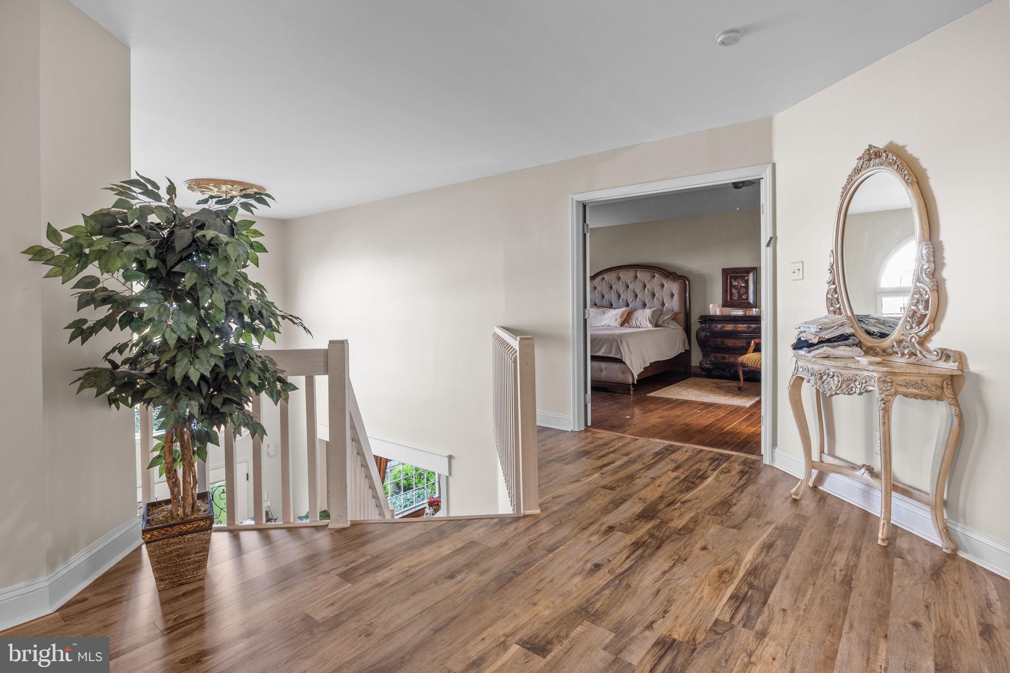 HILLS AT NORTHAMPT - Residential