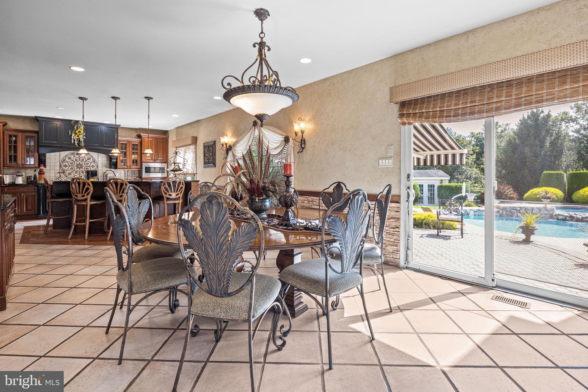 HILLS AT NORTHAMPT - Residential