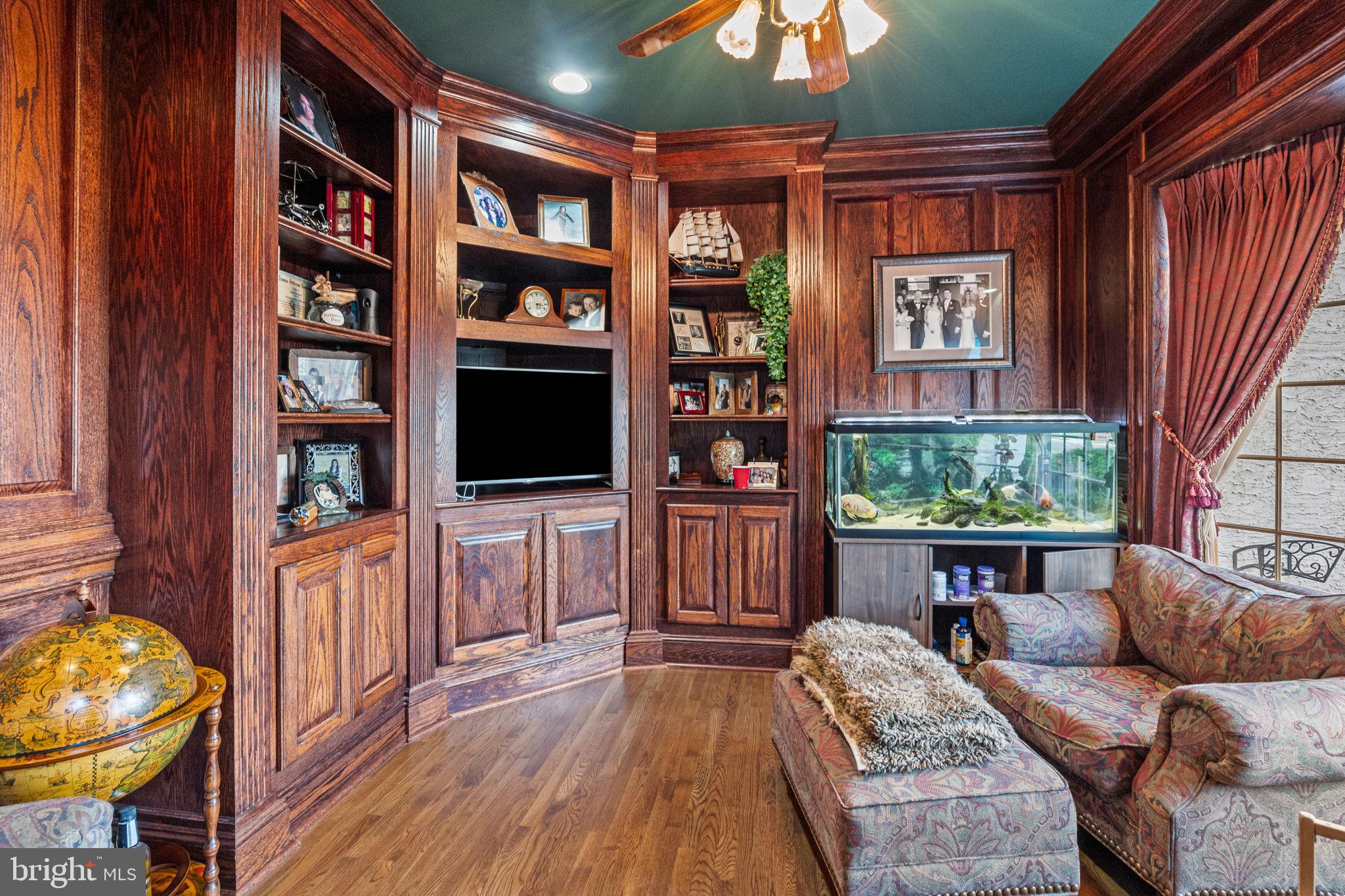 HILLS AT NORTHAMPT - Residential