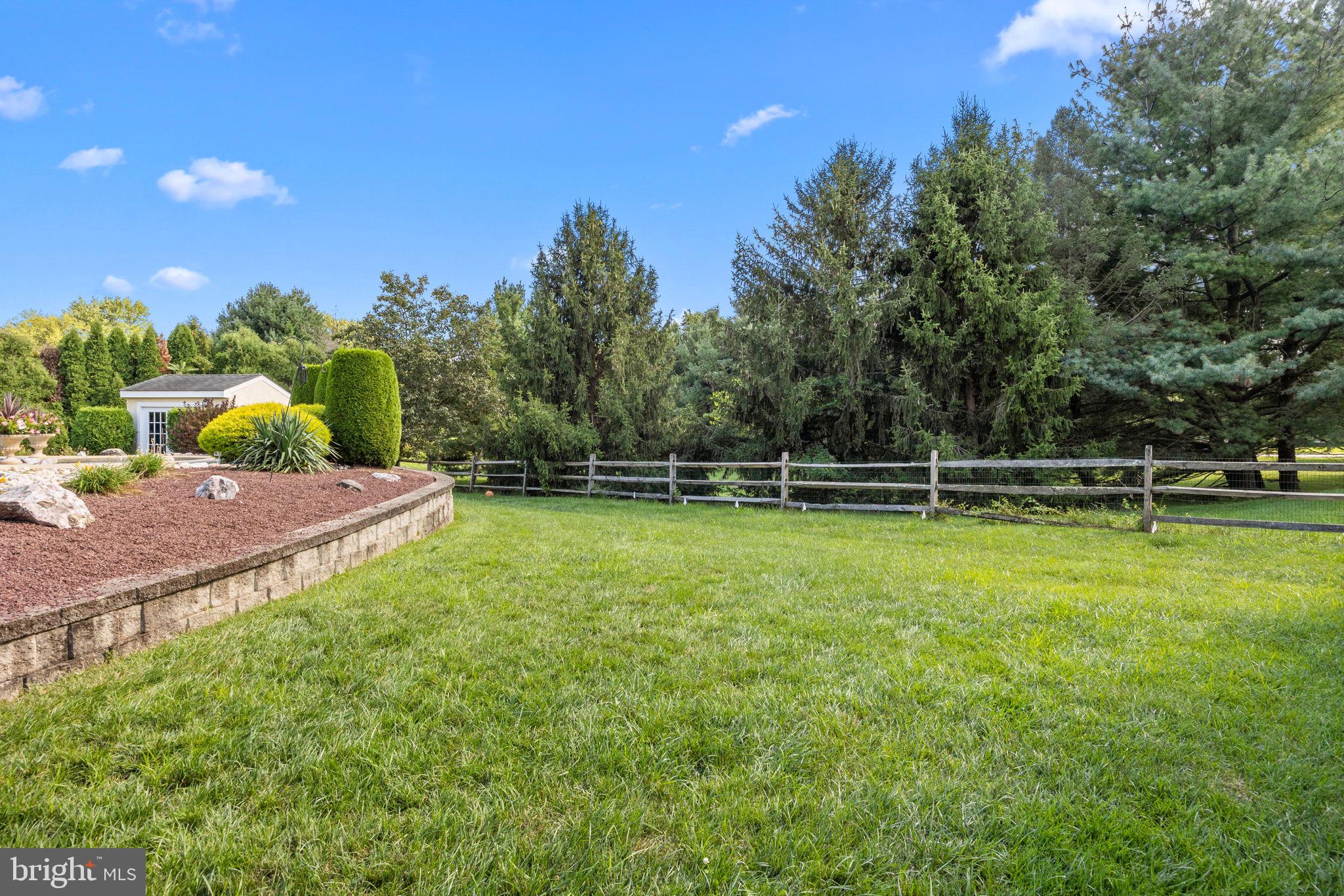 HILLS AT NORTHAMPT - Residential