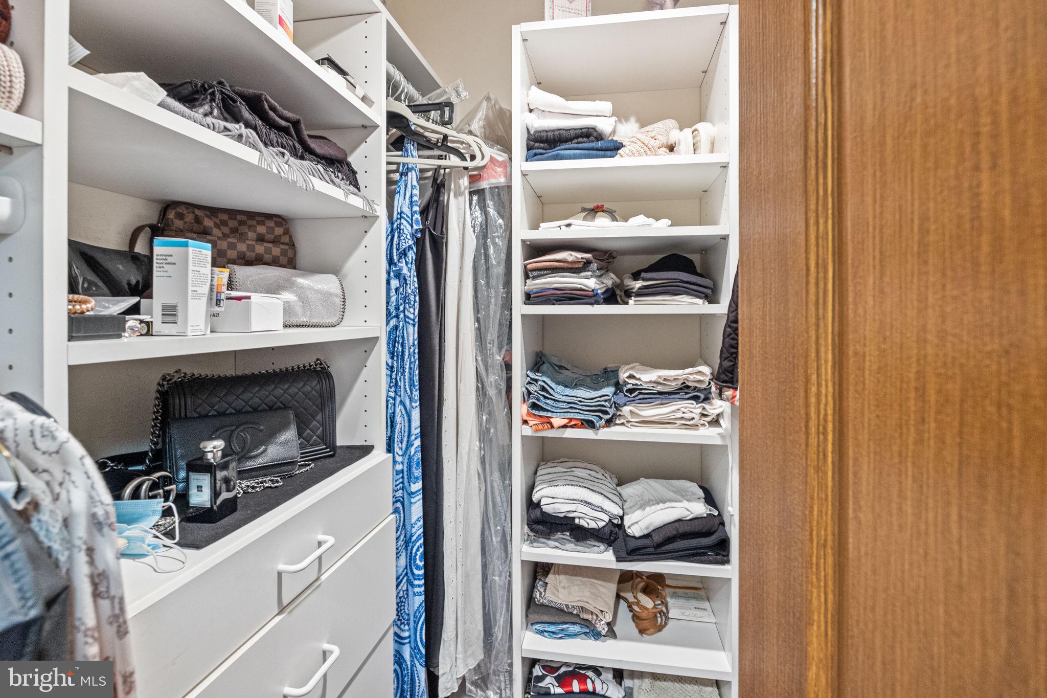 HILLS AT NORTHAMPT - Residential