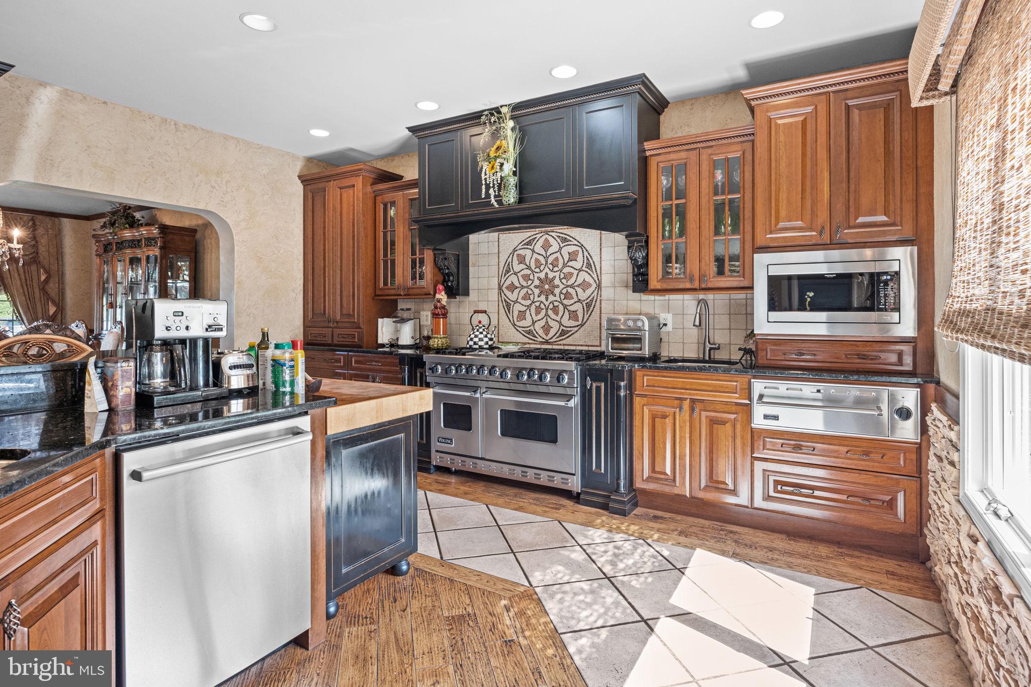 HILLS AT NORTHAMPT - Residential