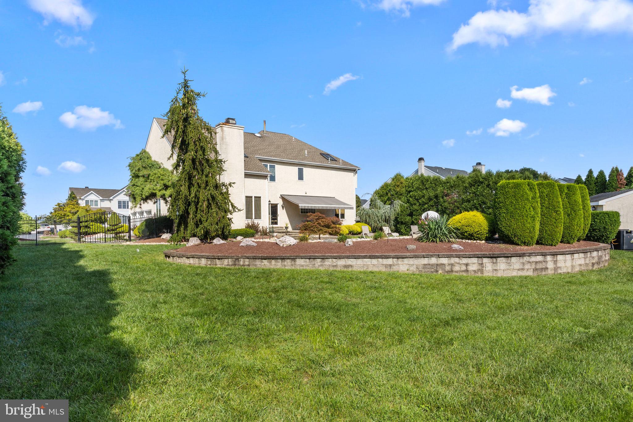 HILLS AT NORTHAMPT - Residential