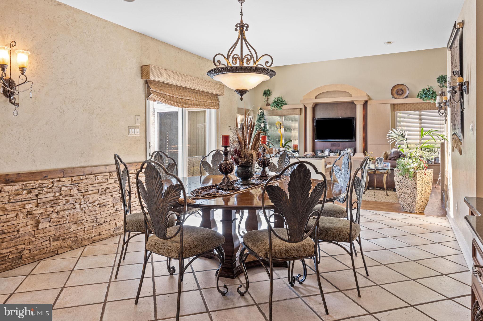 HILLS AT NORTHAMPT - Residential