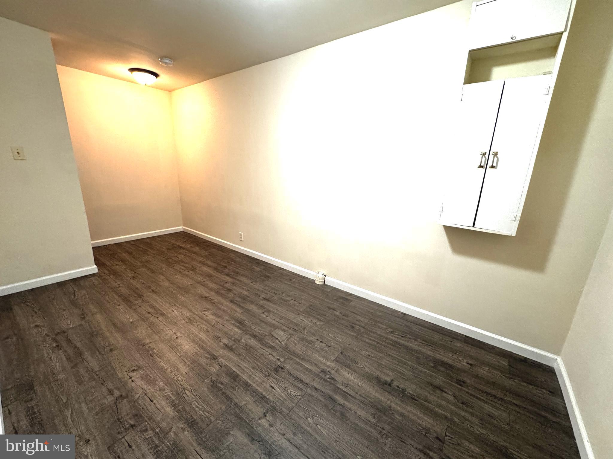 MISSION HILLS - Residential