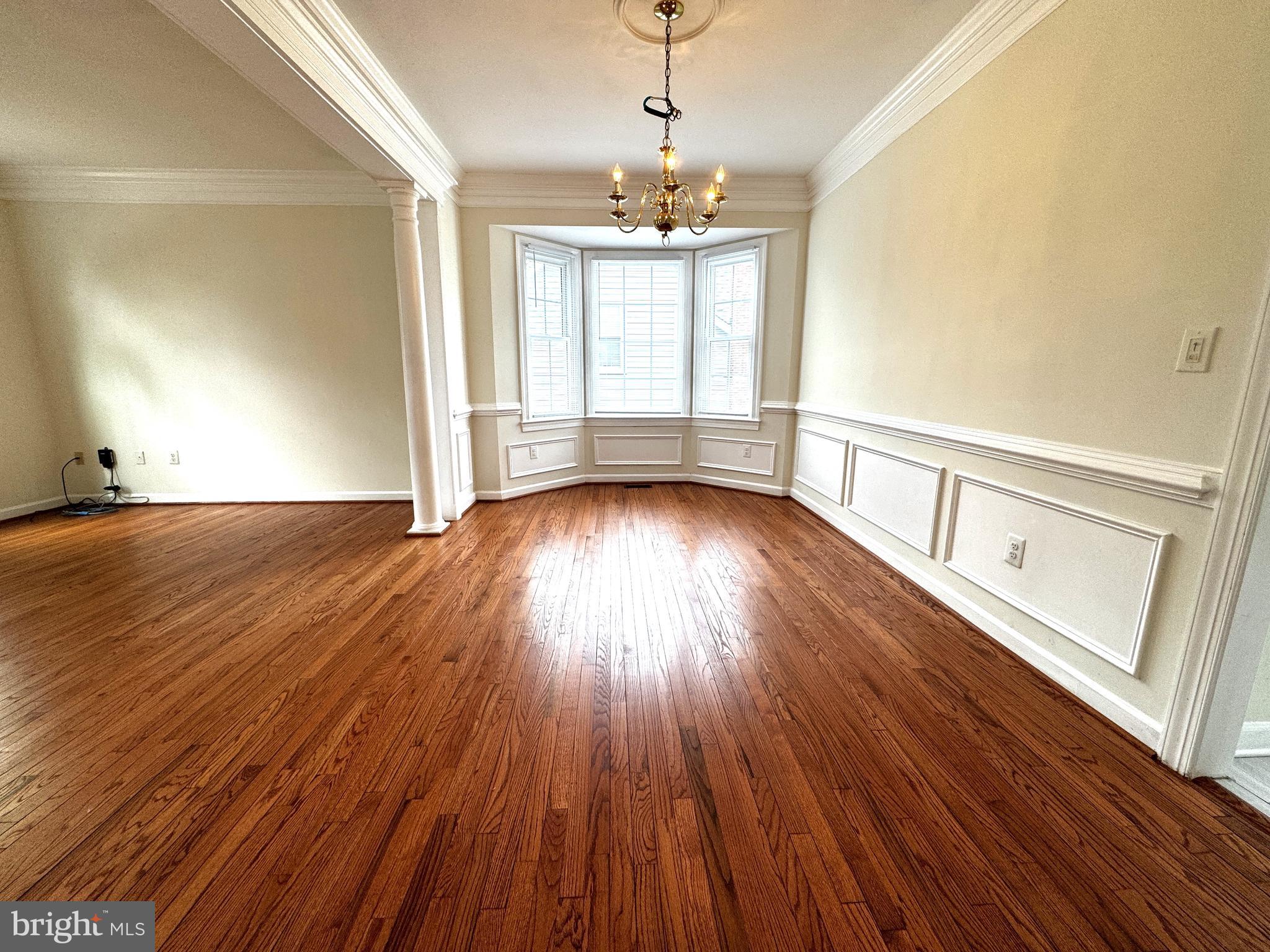 MISSION HILLS - Residential