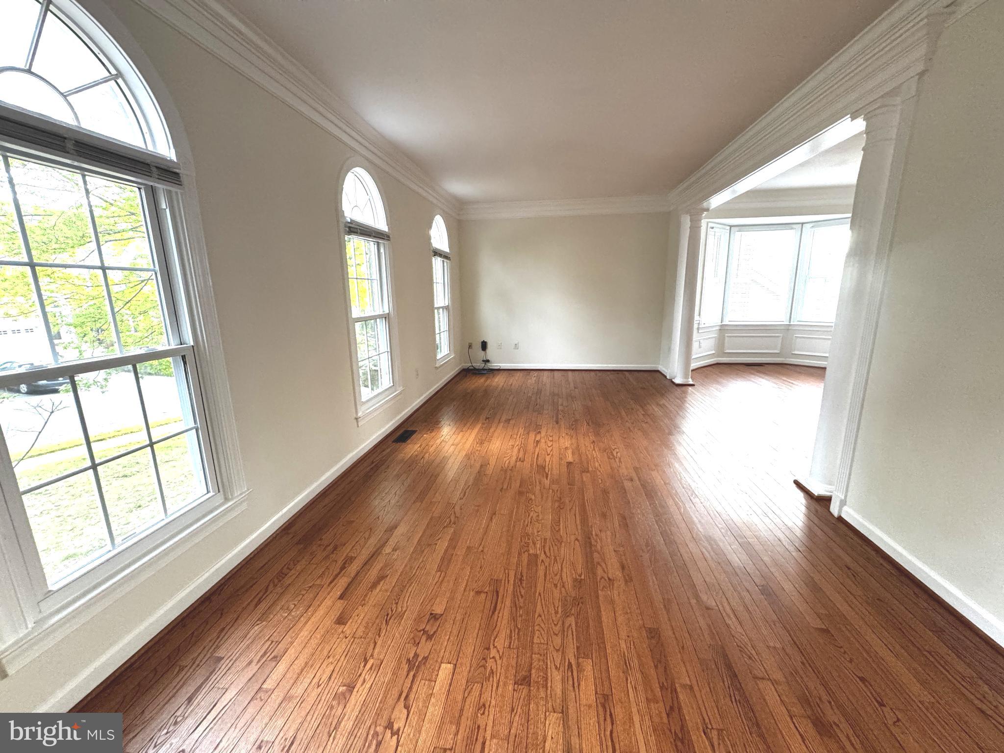 MISSION HILLS - Residential