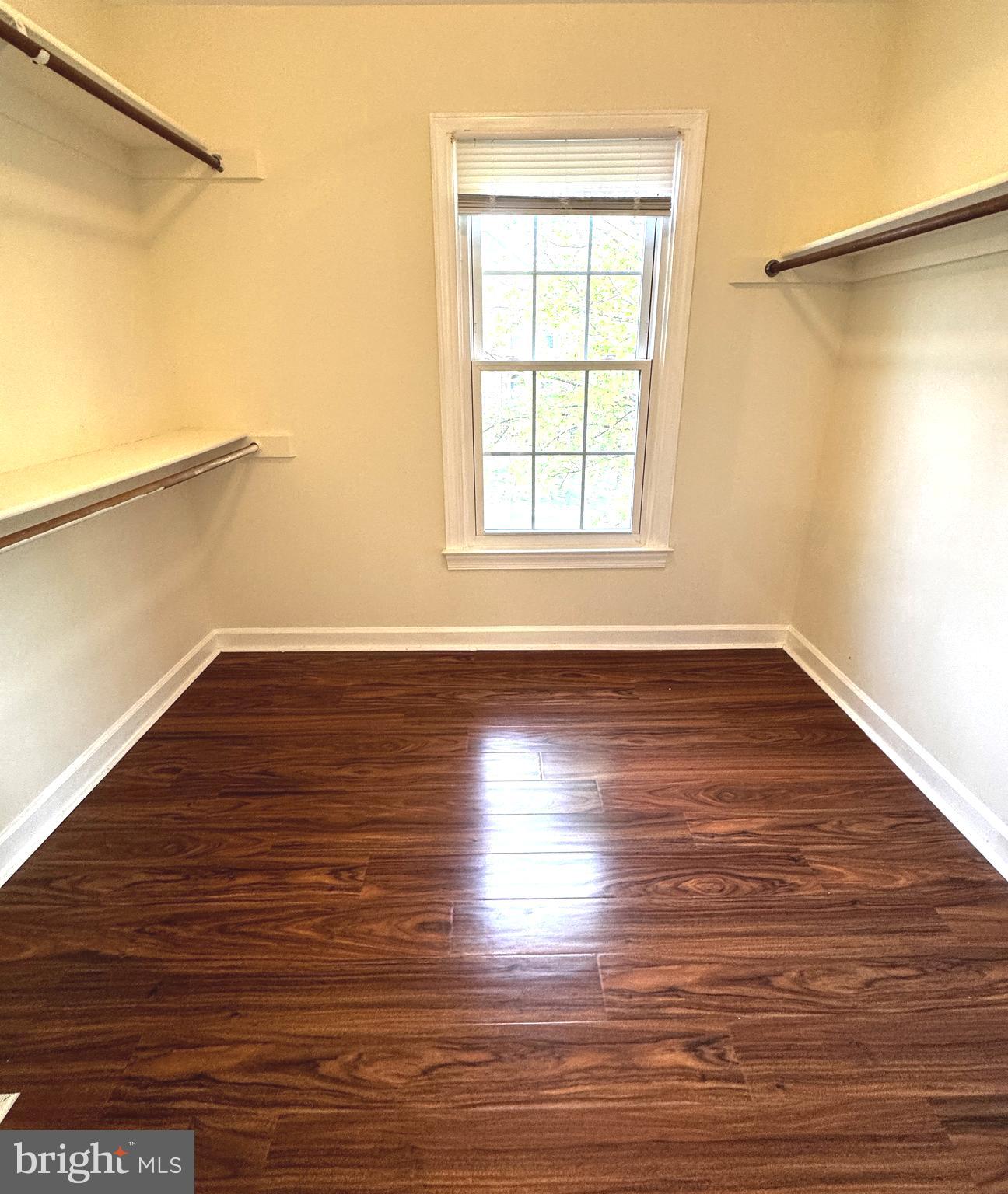 MISSION HILLS - Residential