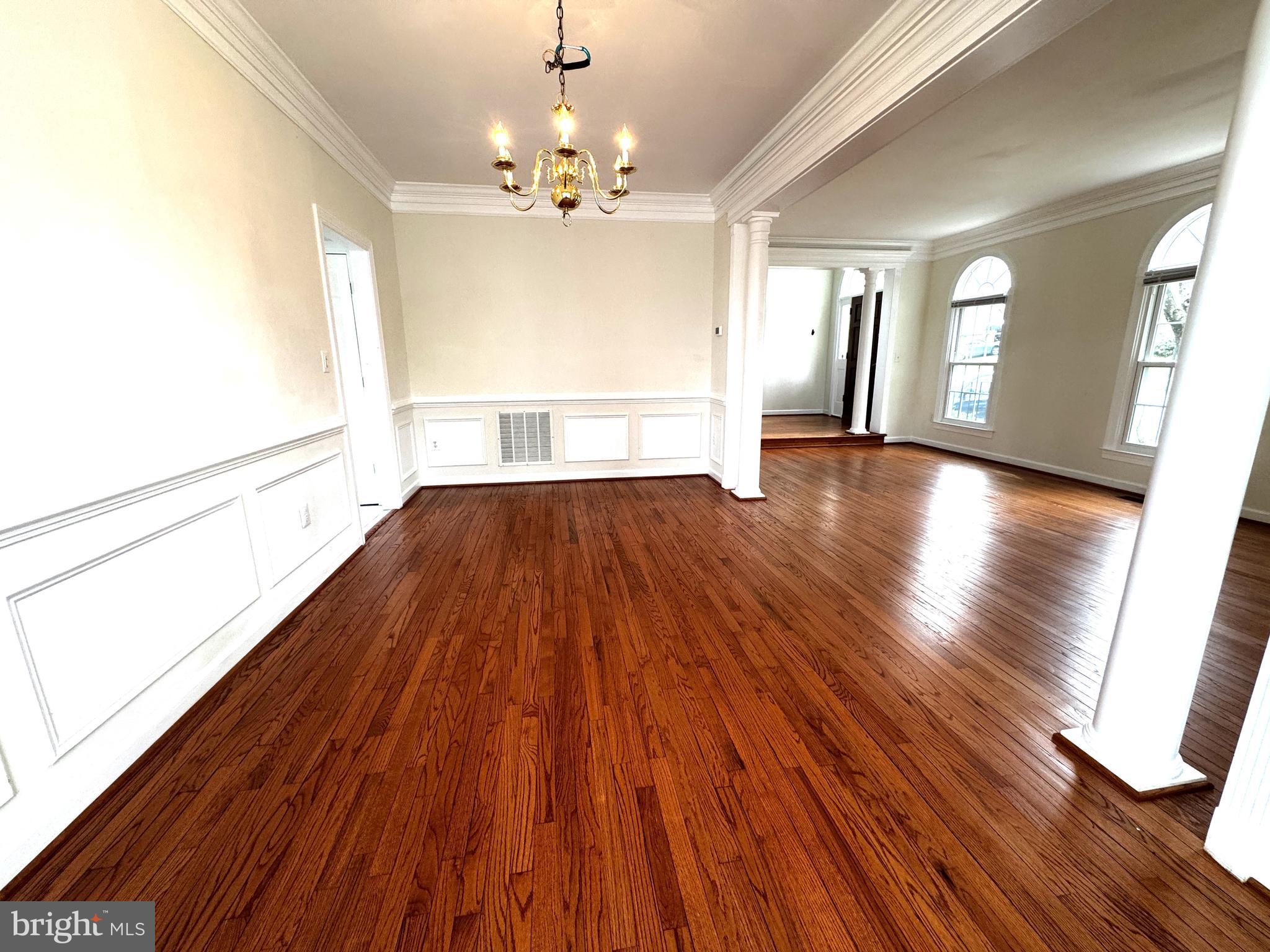 MISSION HILLS - Residential