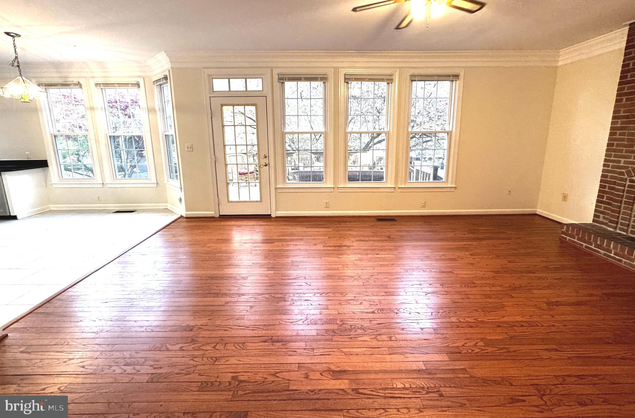 MISSION HILLS - Residential