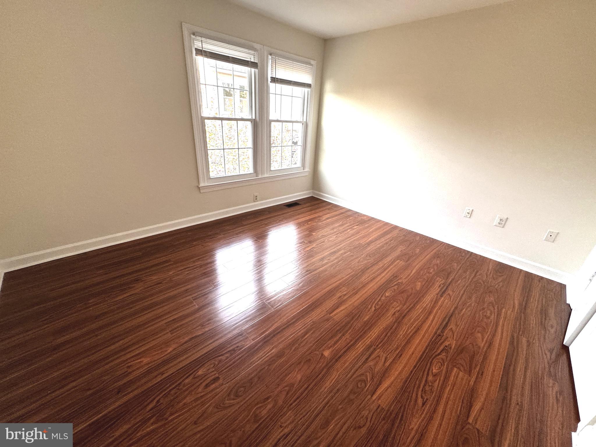 MISSION HILLS - Residential