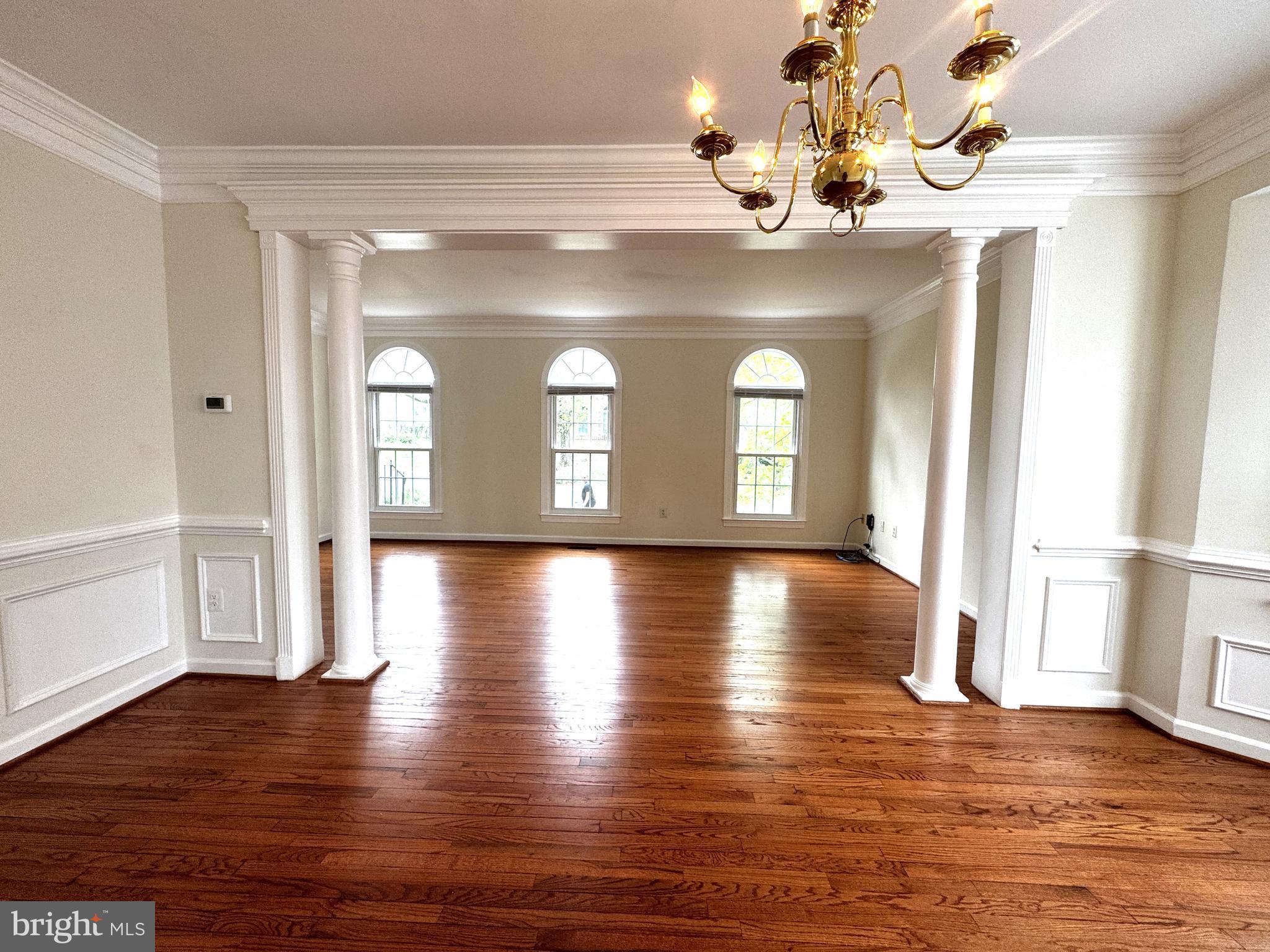 MISSION HILLS - Residential