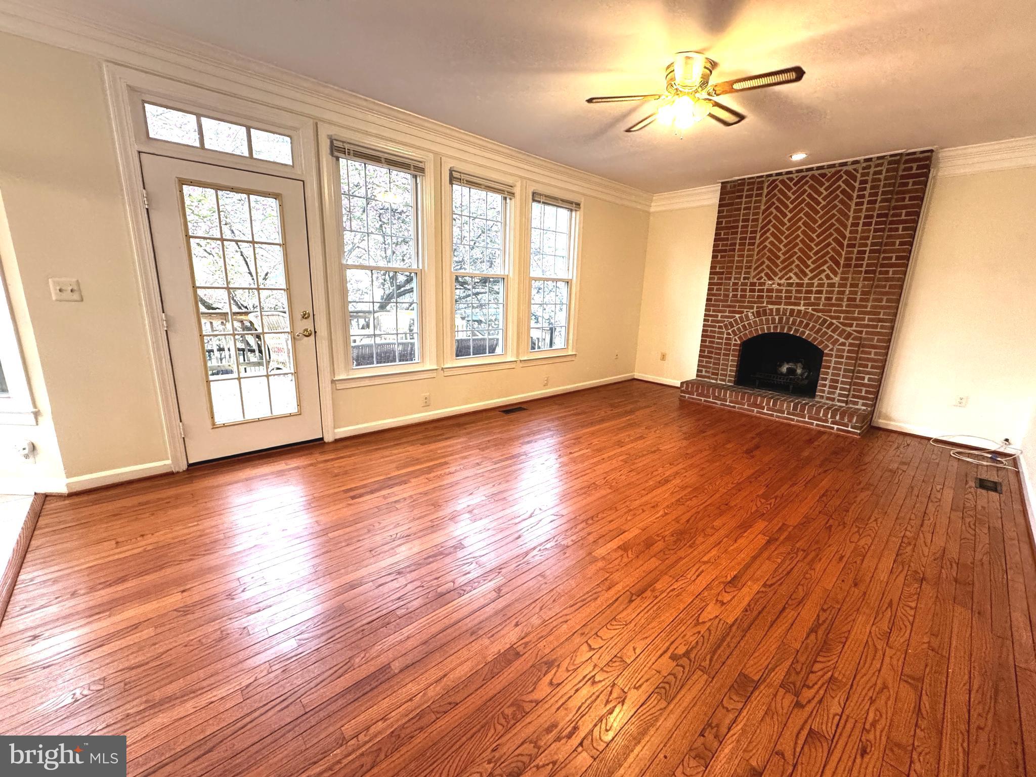 MISSION HILLS - Residential