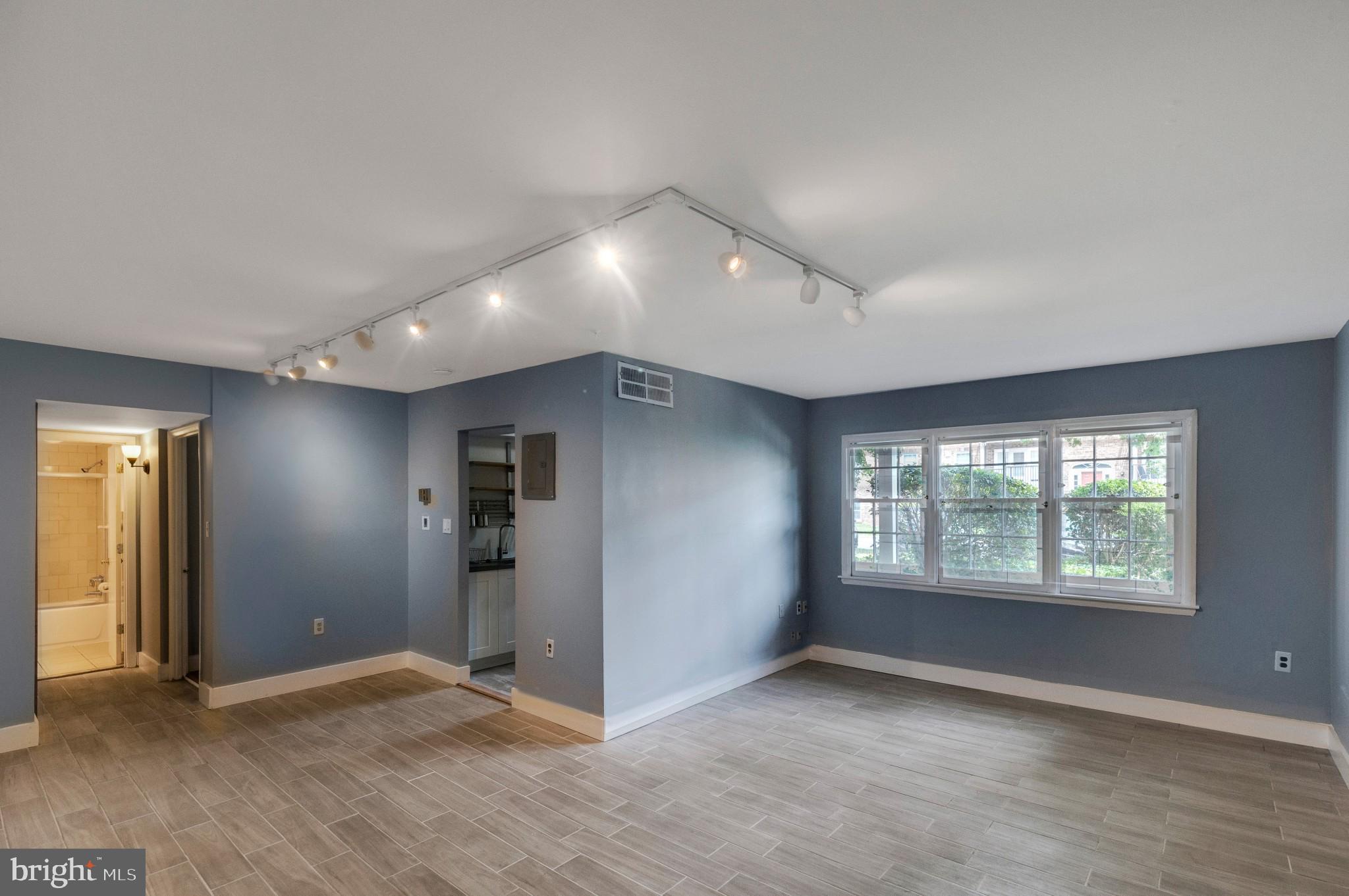 FOXCROFT COLONY - Residential