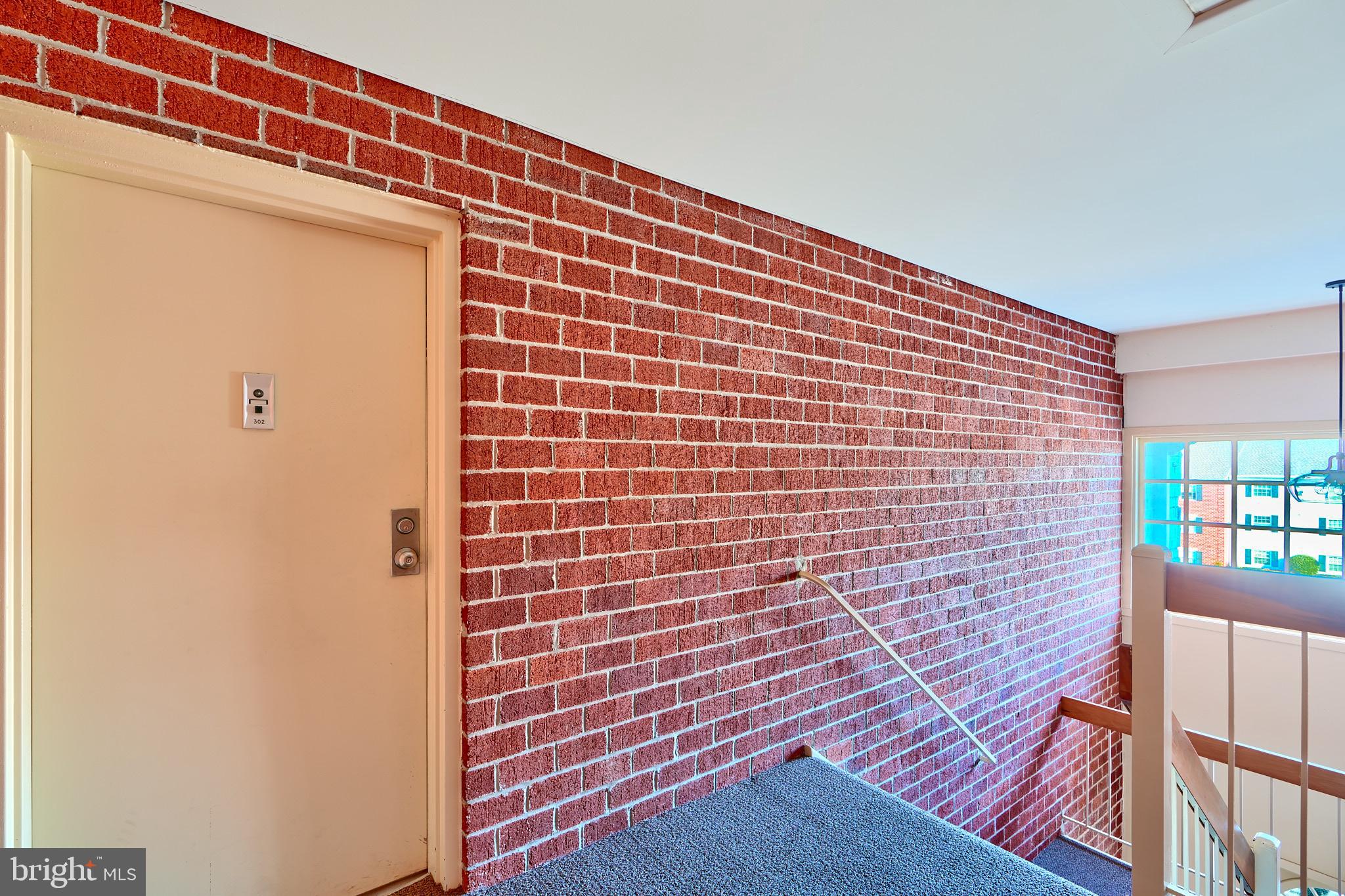 HOLLY HALL - Residential