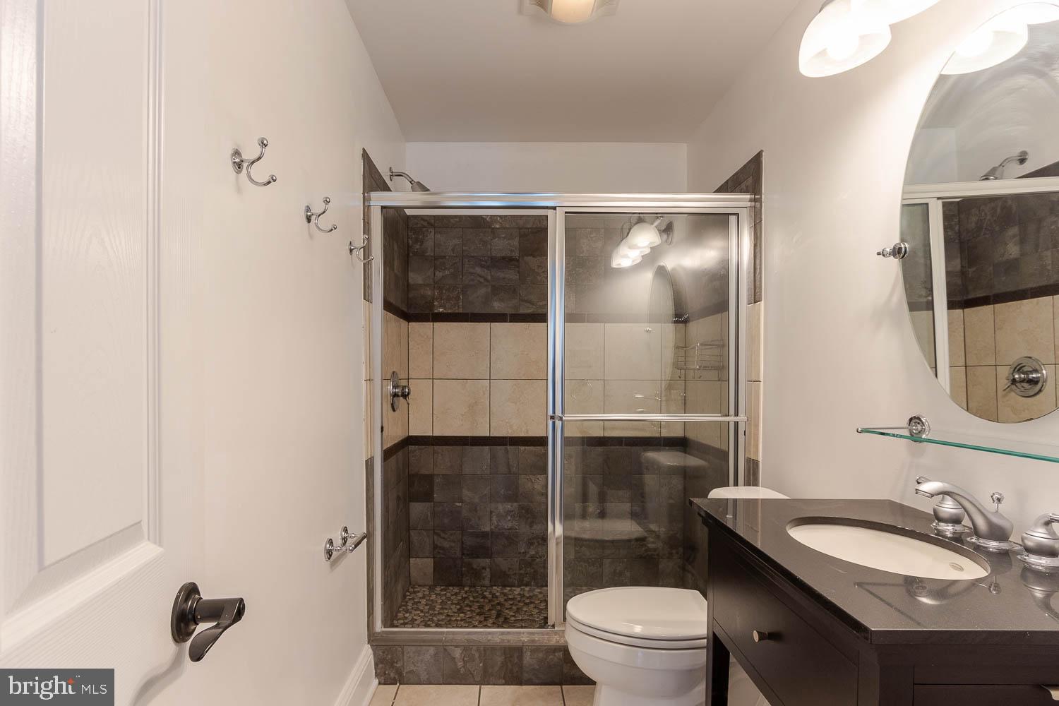 THOMPSON WOODS - Residential