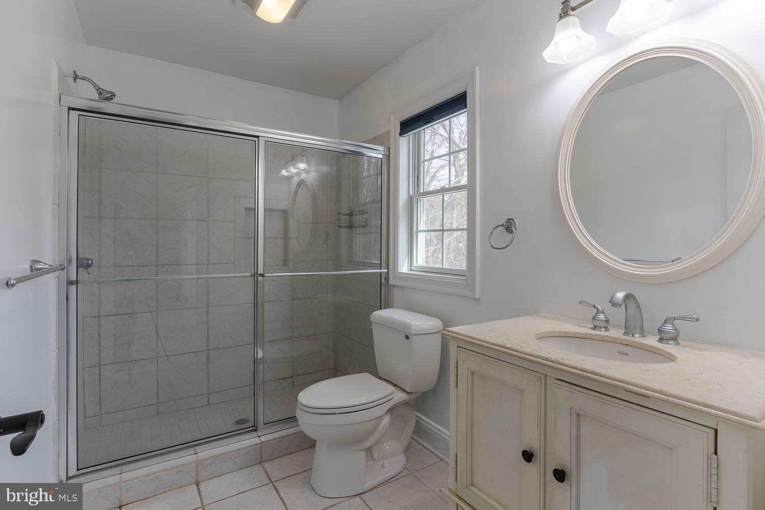 THOMPSON WOODS - Residential