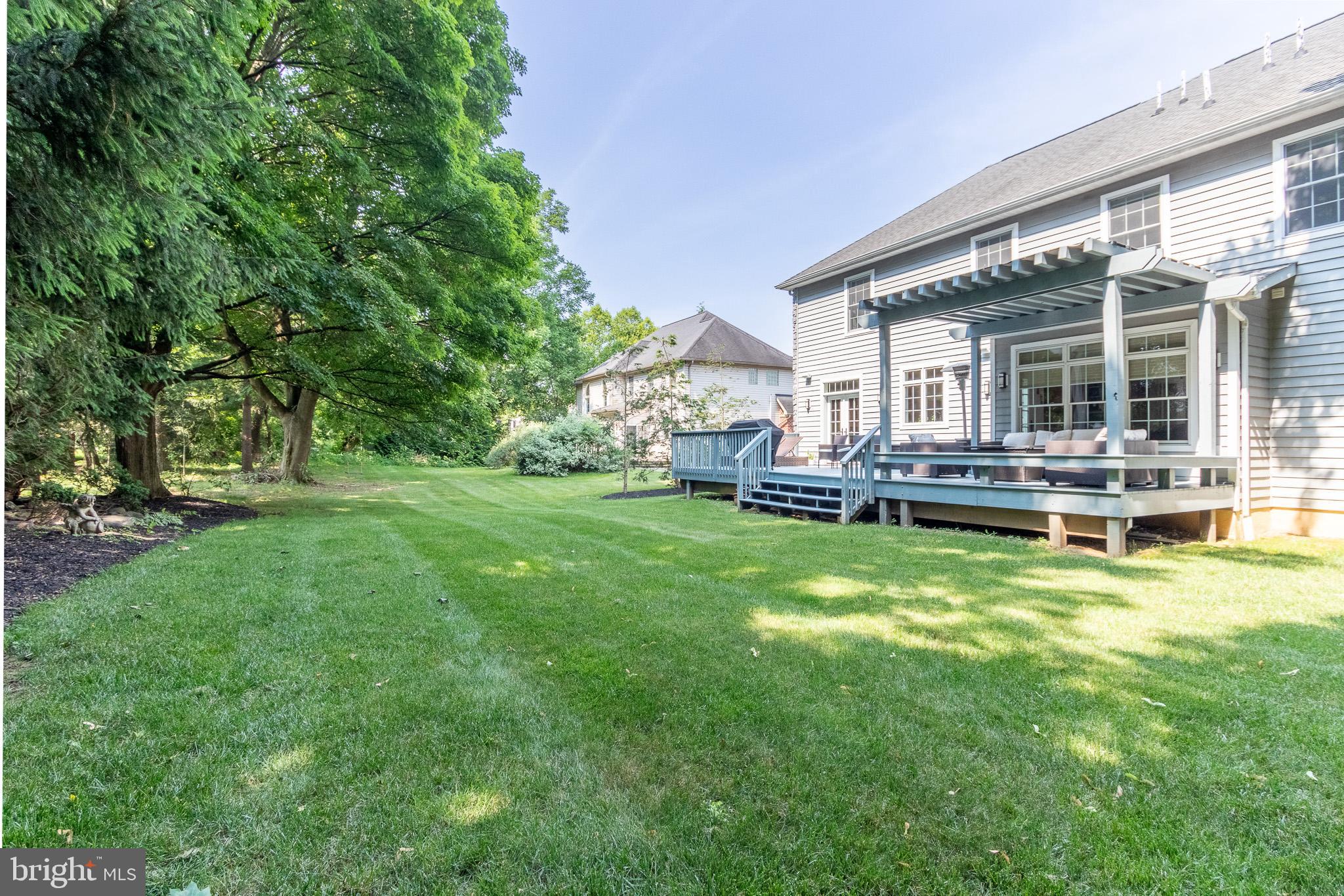 THOMPSON WOODS - Residential